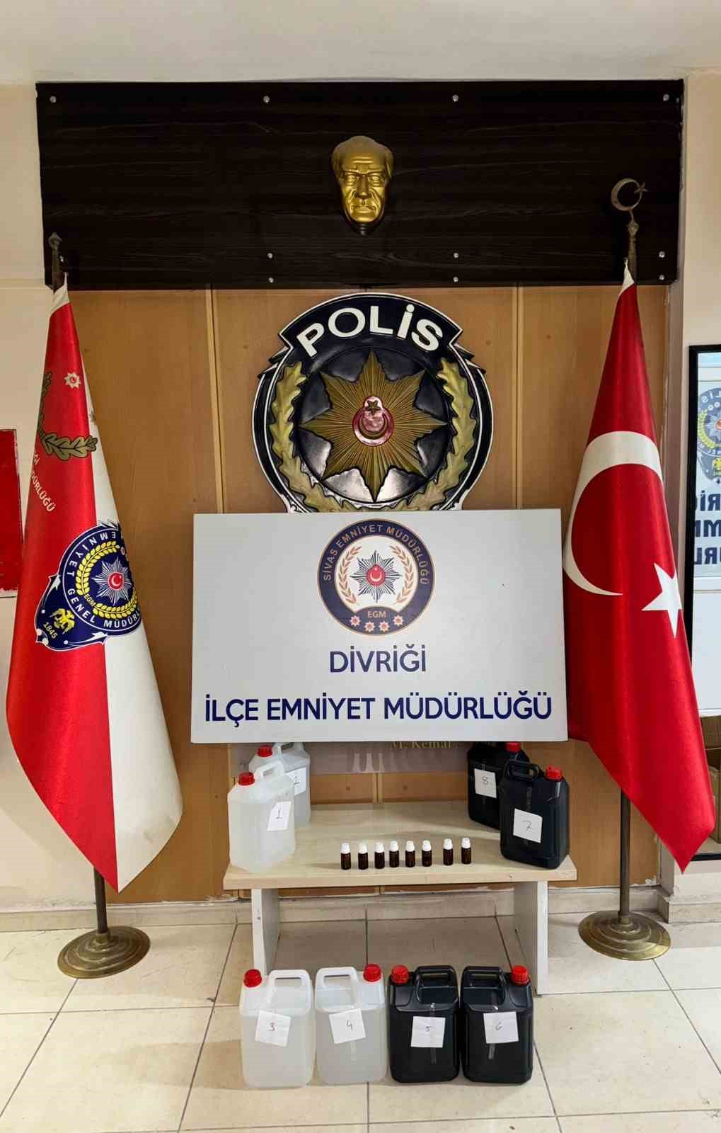 Sivas’ta polis ekipleri sahte alkole geçit vermedi
