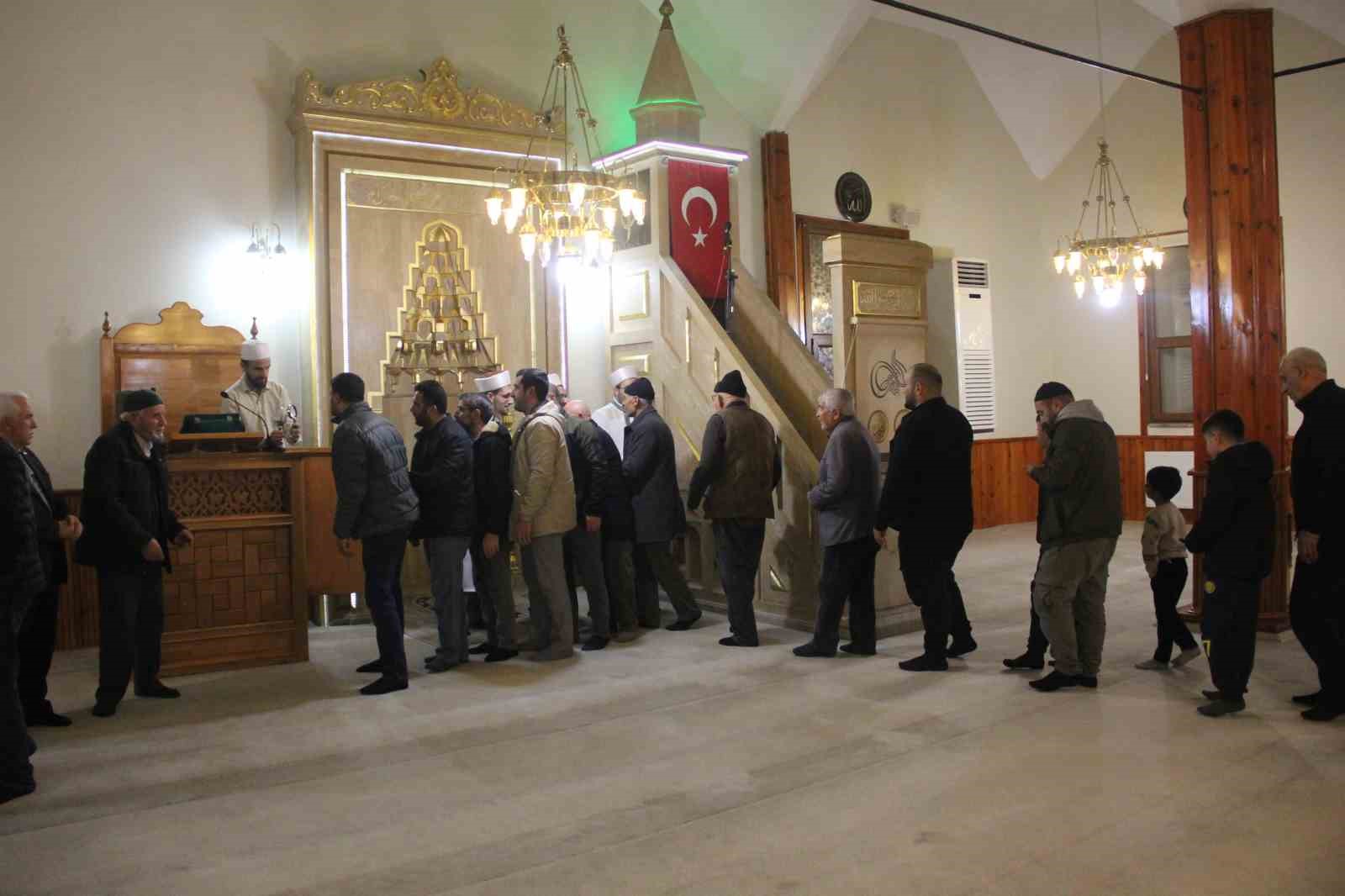 Sivas’ta Sakal-ı Şerif’e yoğun ilgi
