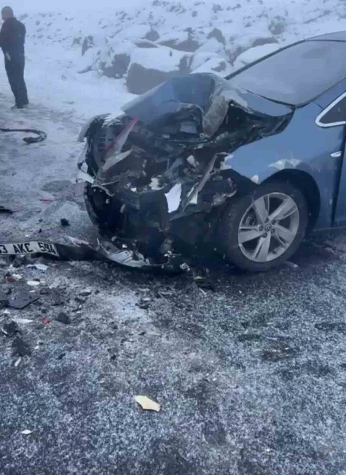 Siverek-Diyarbakır karayolunda zincirleme kaza: Yol trafiğe kapandı
