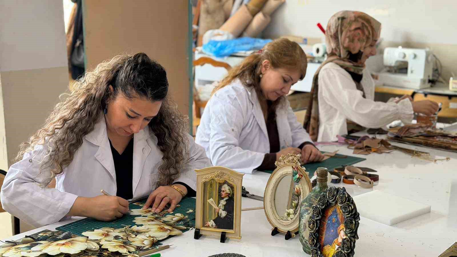 Siverek’te sıfır atık bilinci el sanatlarıyla yaygınlaşıyor
