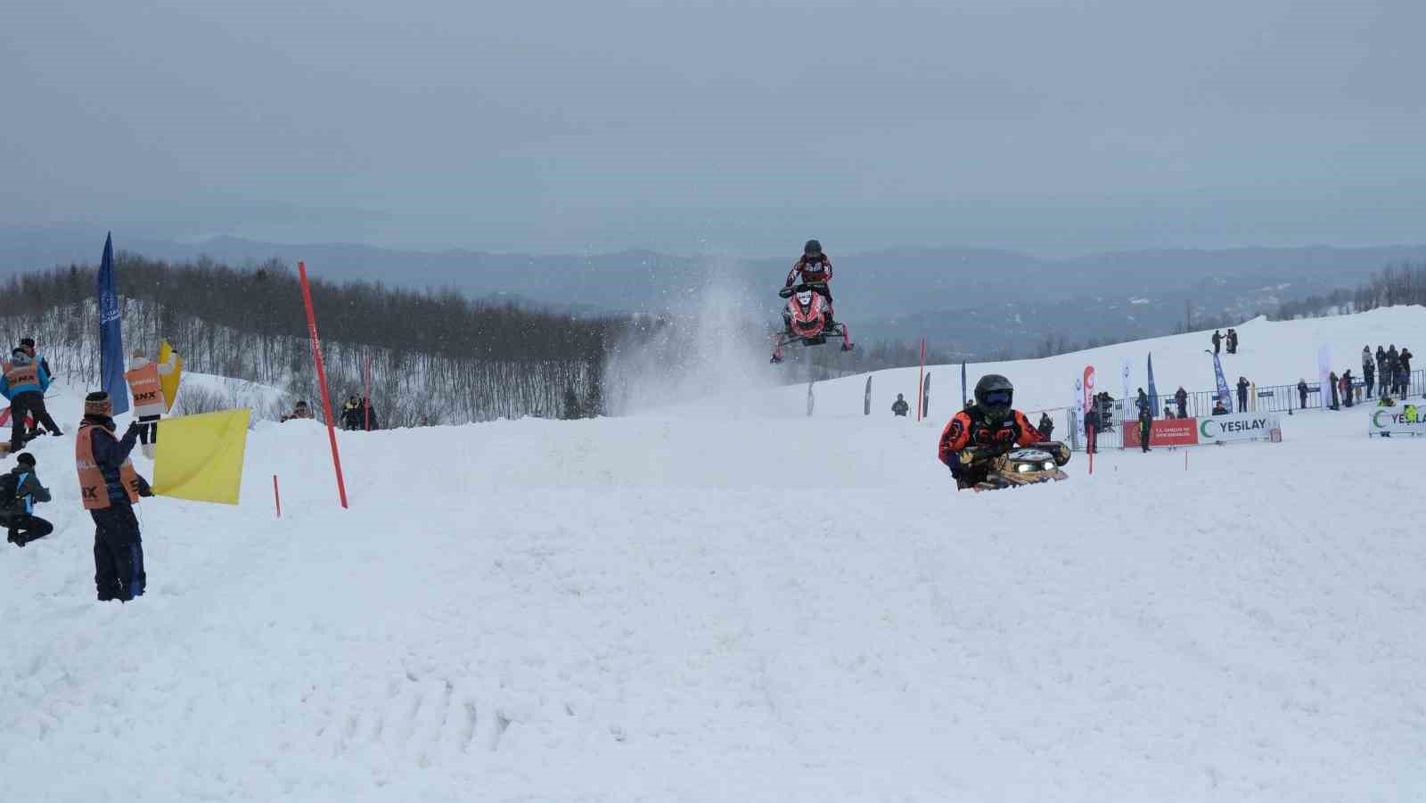 SNX Türkiye Dünya Kar Motosikleti Şampiyonası Rize’de başladı
