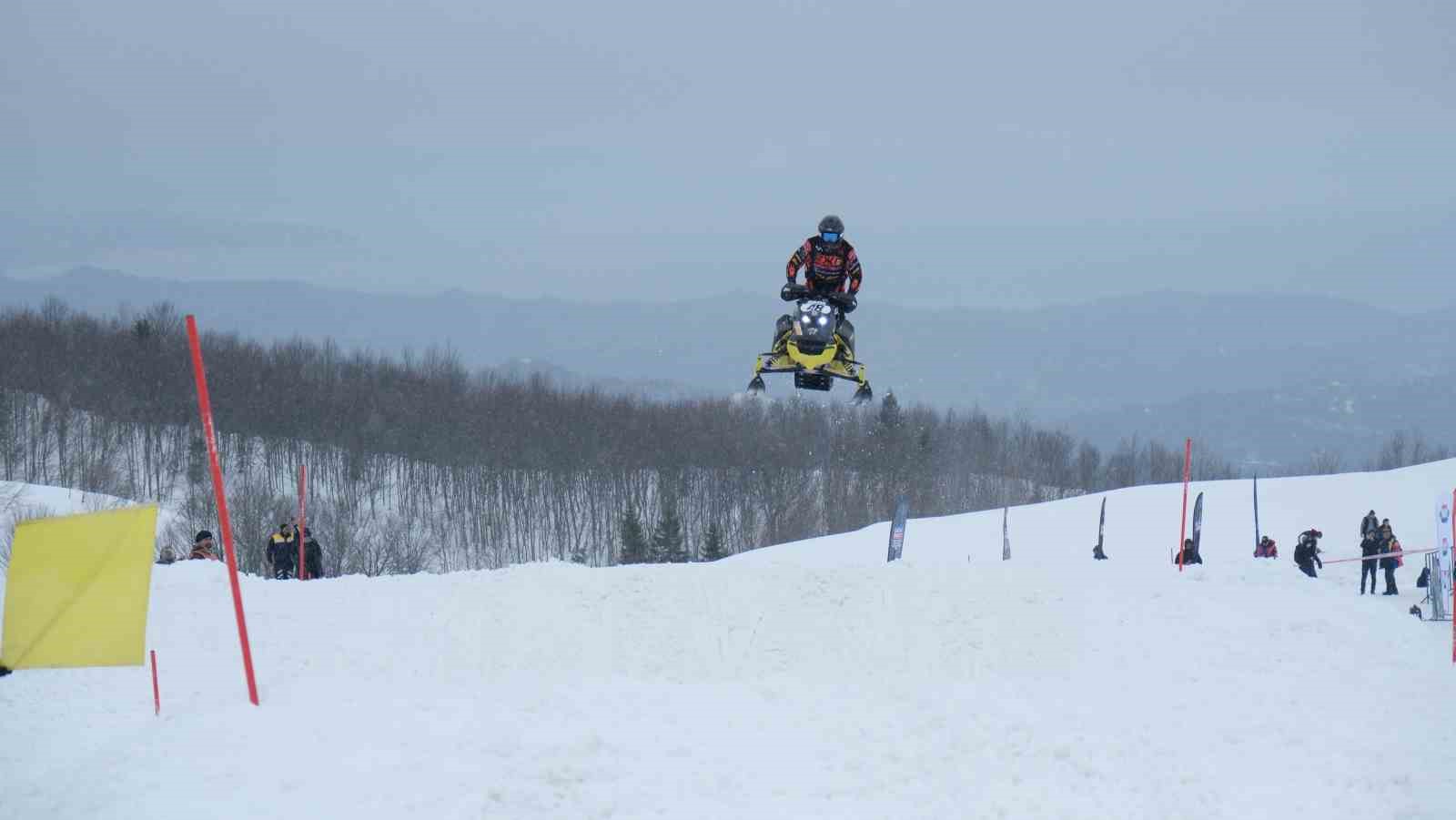 SNX Türkiye Dünya Kar Motosikleti Şampiyonası Rize’de başladı
