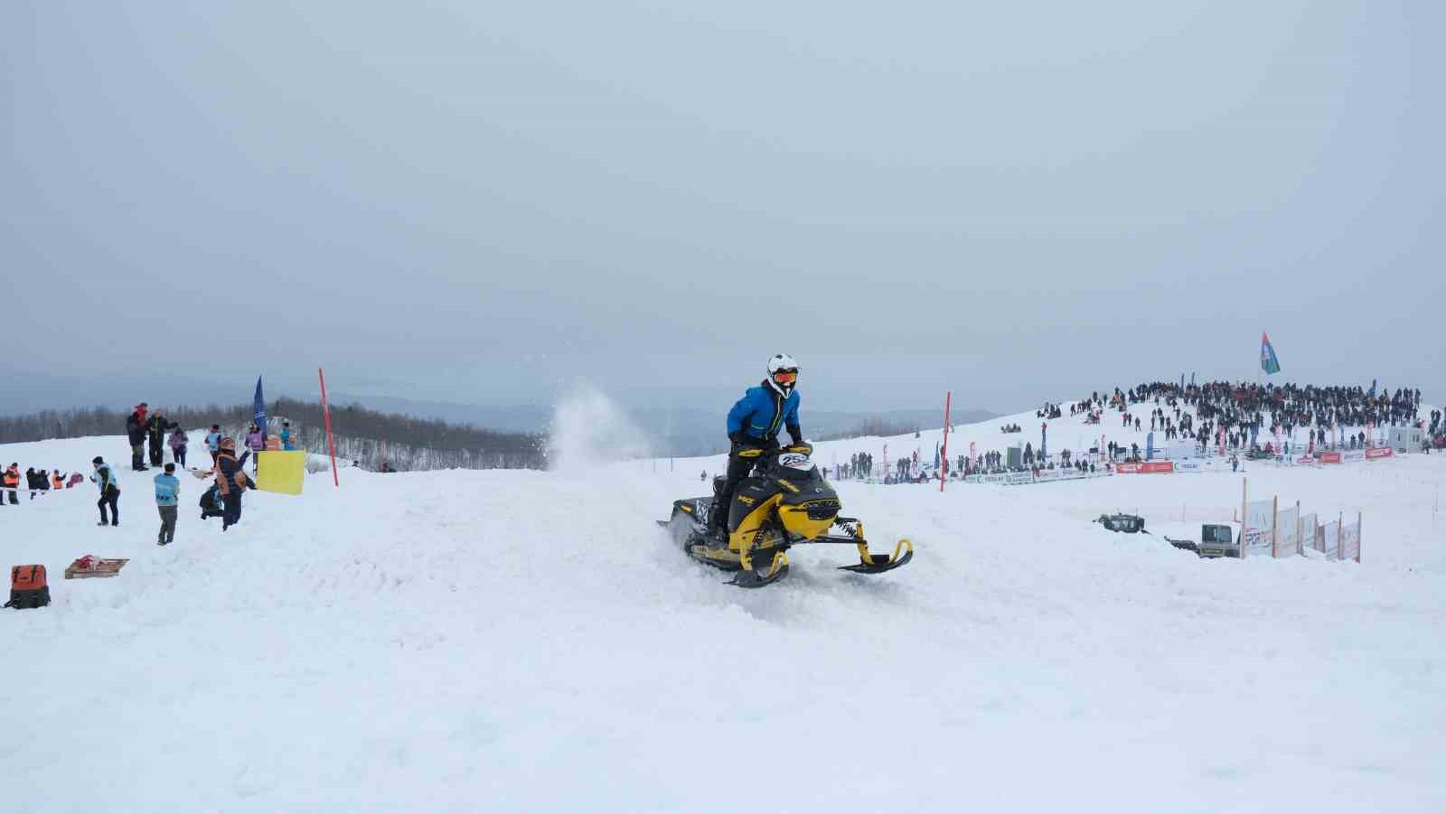 SNX Türkiye Dünya Kar Motosikleti Şampiyonası Rize’de başladı
