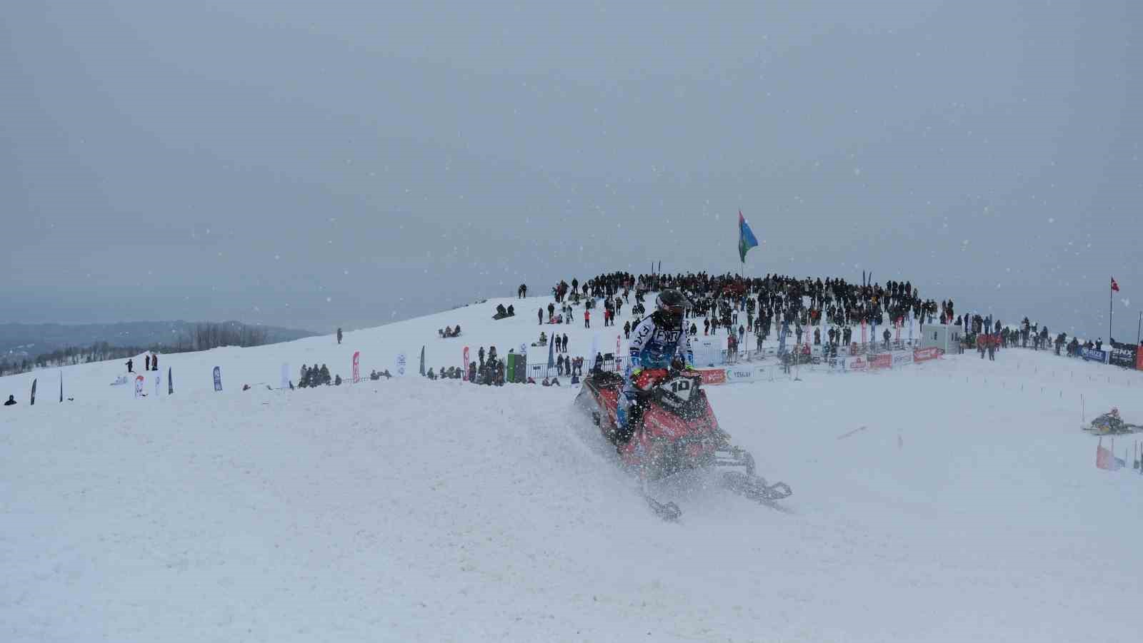 SNX Türkiye Dünya Kar Motosikleti Şampiyonası Rize’de başladı
