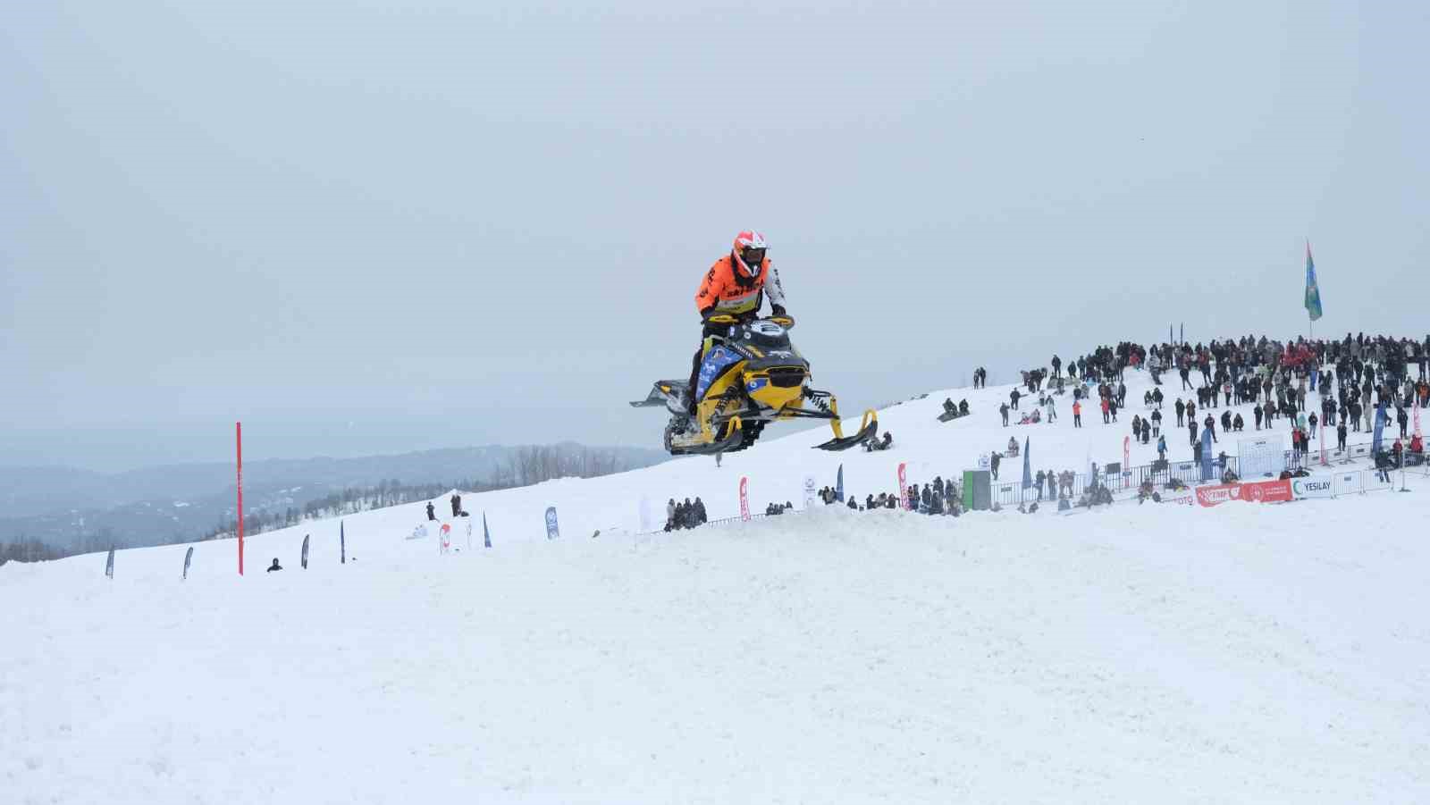 SNX Türkiye Dünya Kar Motosikleti Şampiyonası Rize’de başladı
