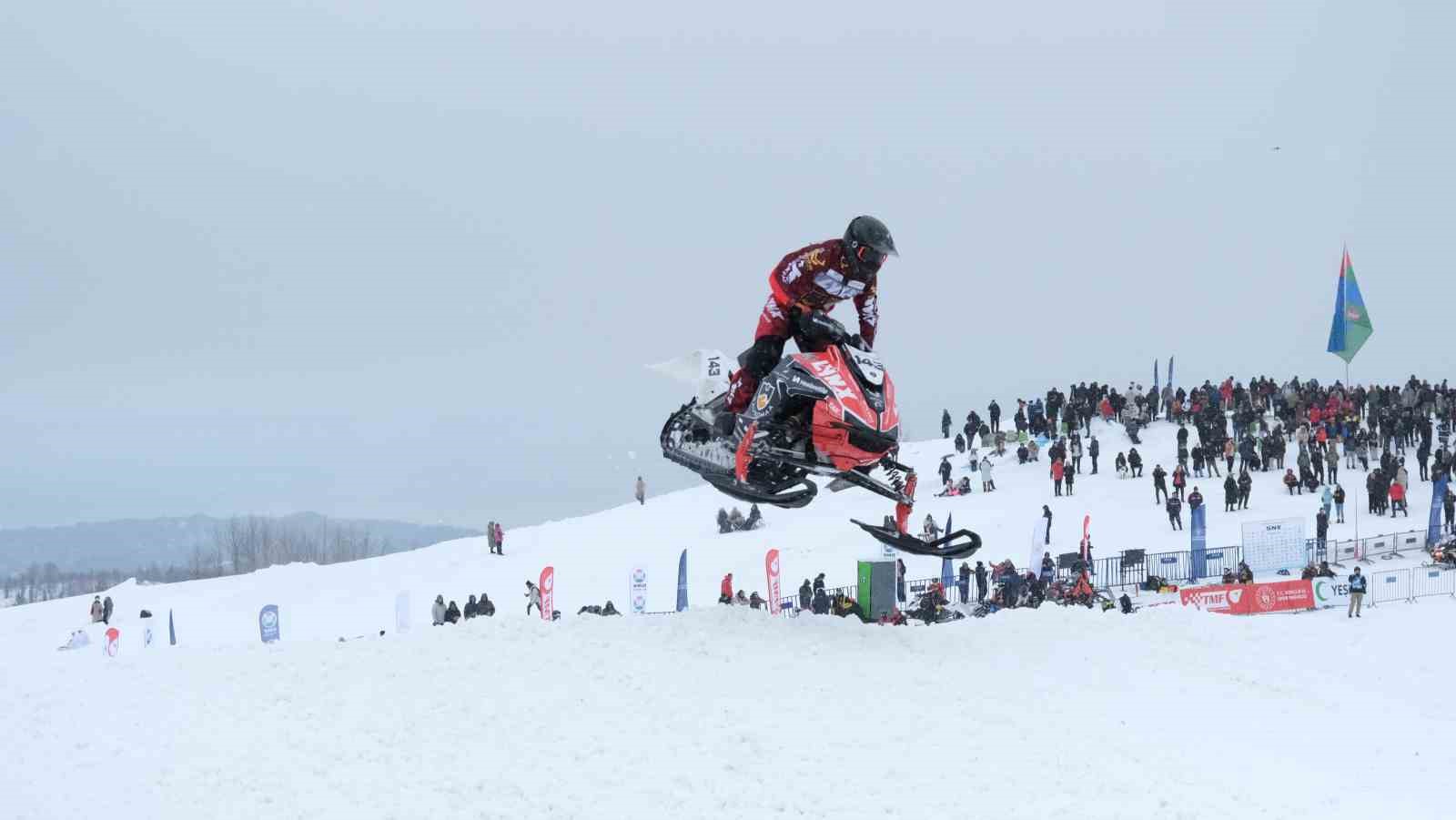 SNX Türkiye Dünya Kar Motosikleti Şampiyonası Rize’de başladı
