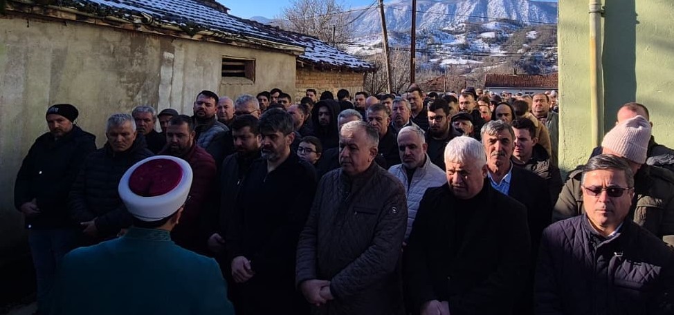 Soba faciasında ölen yaşlı adam son yolculuğuna uğurlandı
