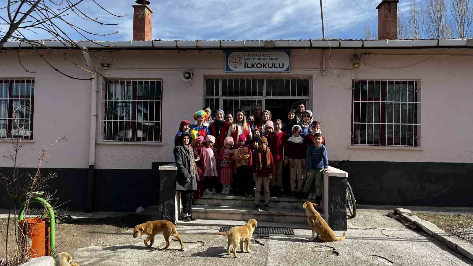 "Sobada Çay, Sevgide İlmek" Projesi minik yürekleri ısıttı
