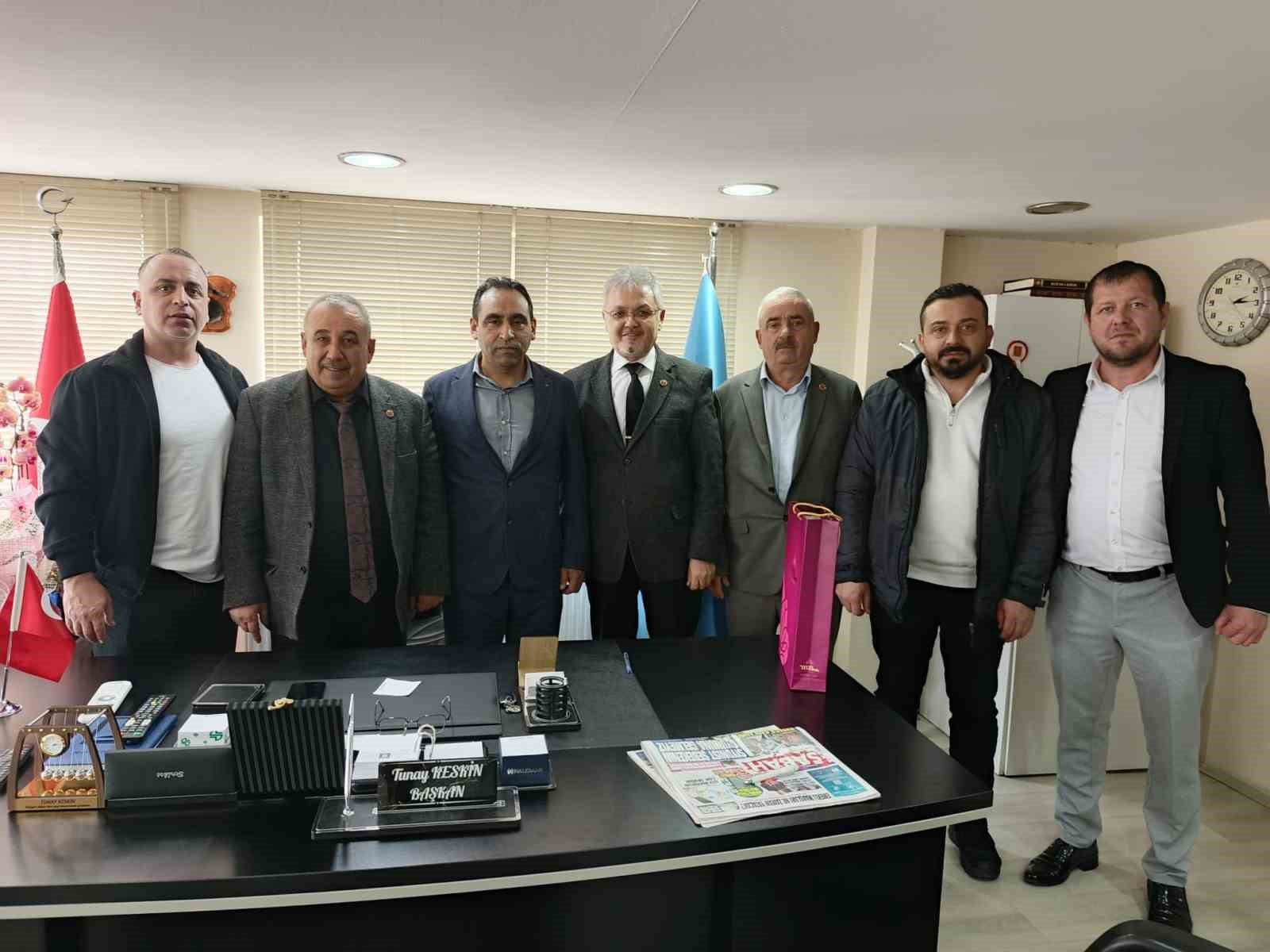 Şoförler Odası’nda yoğun plaka mesaisi
