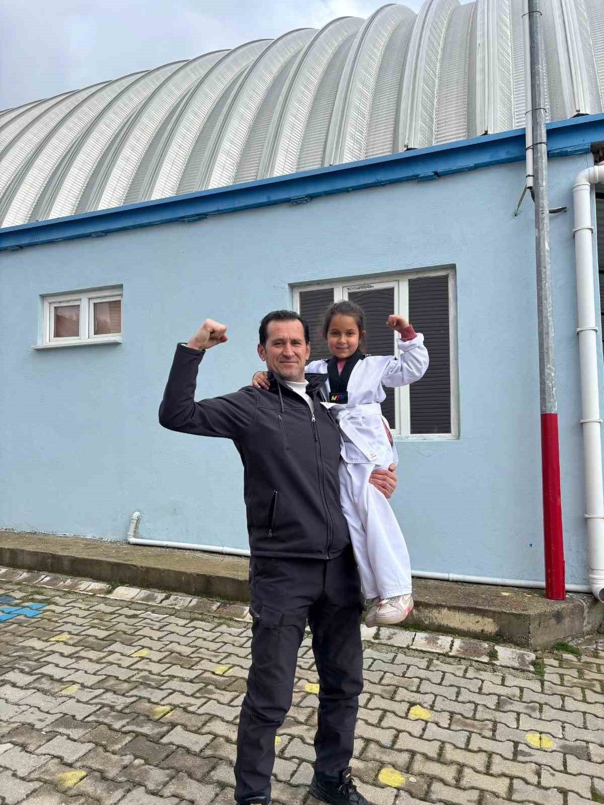 Sofular köyü’nde taekwondo seferberliği
Sofular köyü’nde taekwondo seferberliği