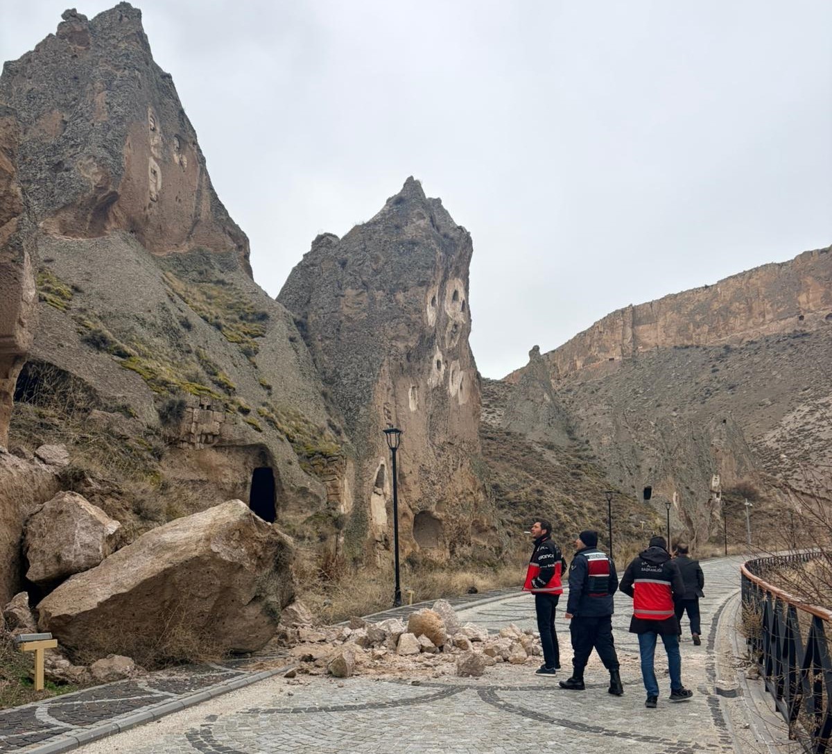 Soğanlı Vadisi’nde kaya koptu bölgede güvenlik önlemleri artırıldı
