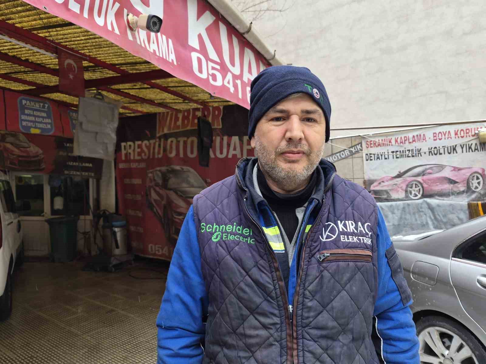 Soğuk havalar oto yıkamacılarda işleri durdurdu
