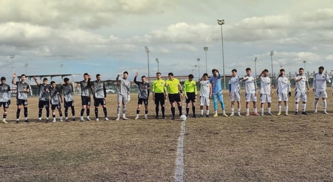 Söğütspor hazırlık maçlarına devam ediyor
