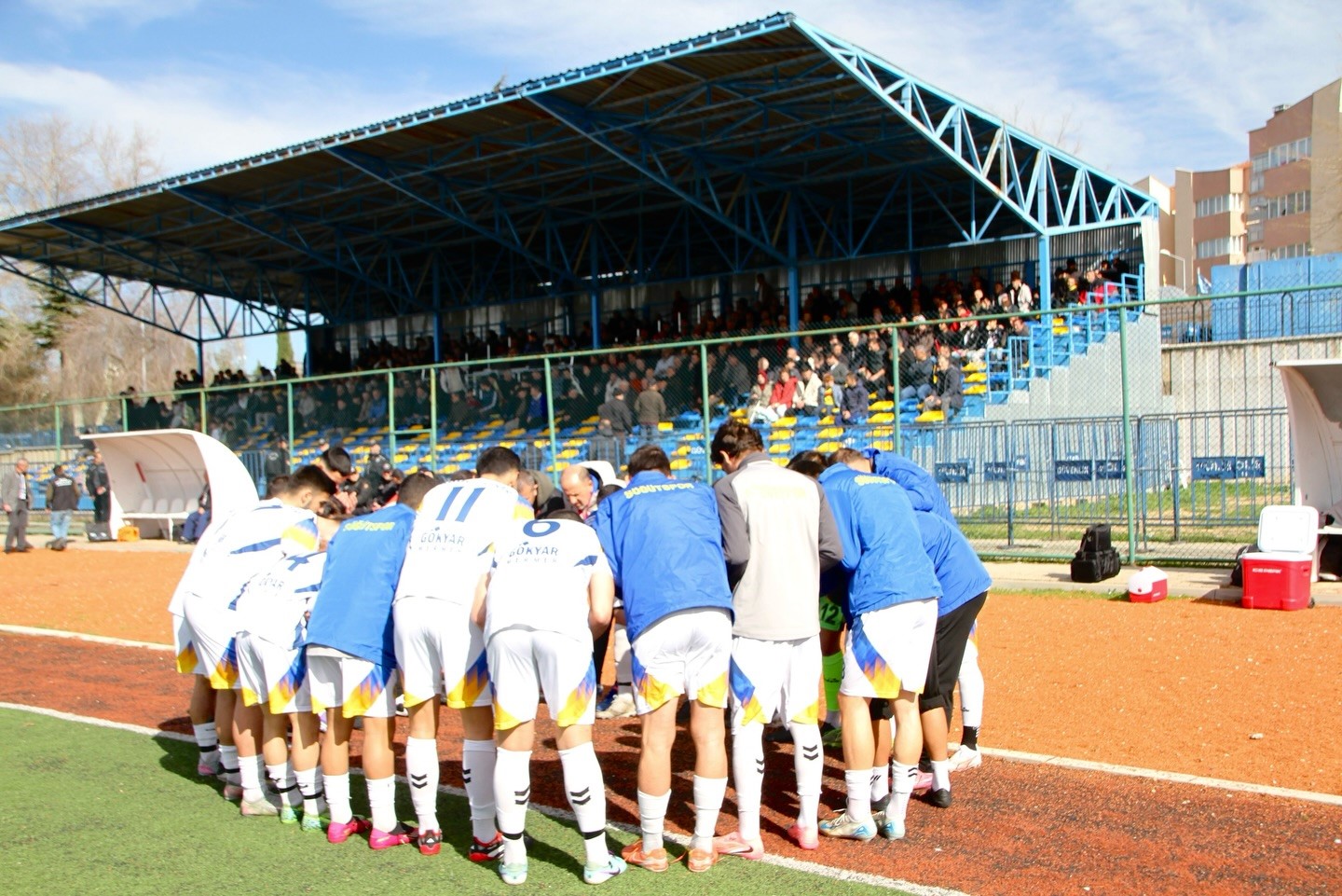 Söğütspor kendi evinde mağlup oldu
Söğütspor kendi evinde mağlup oldu
