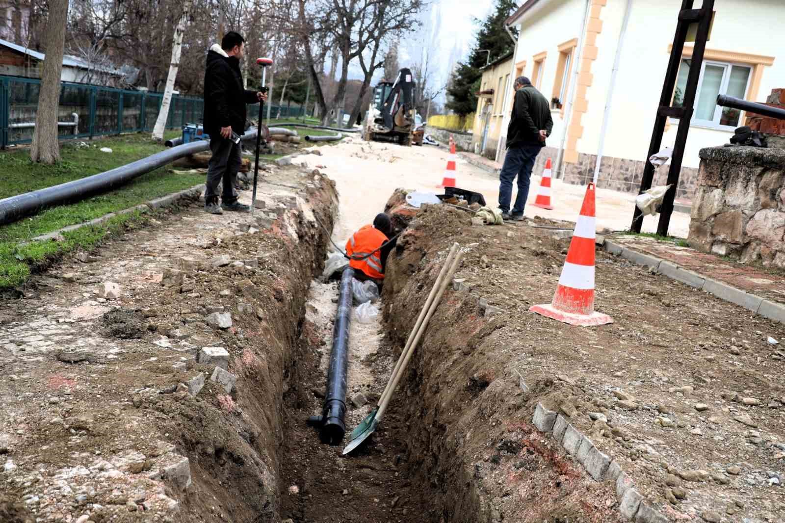 Söğüt’te alt yapı çalışmaları koordineli şekilde sürüyor
