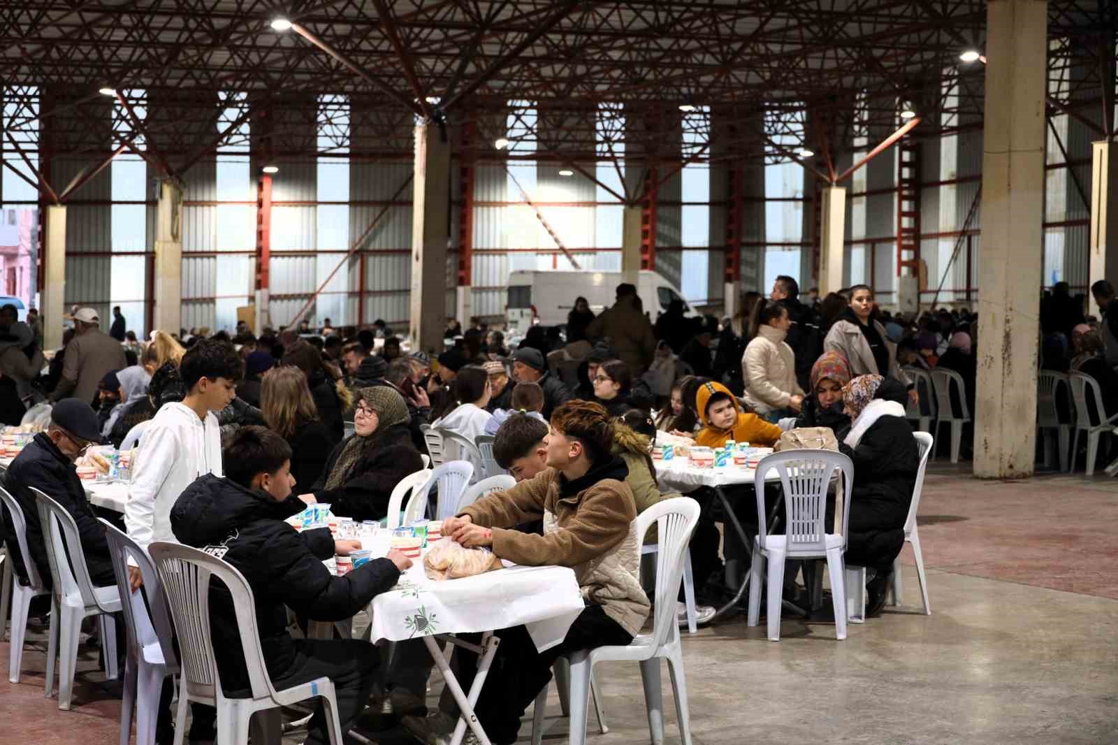 Söğüt’te geleneksel iftar sofrası
