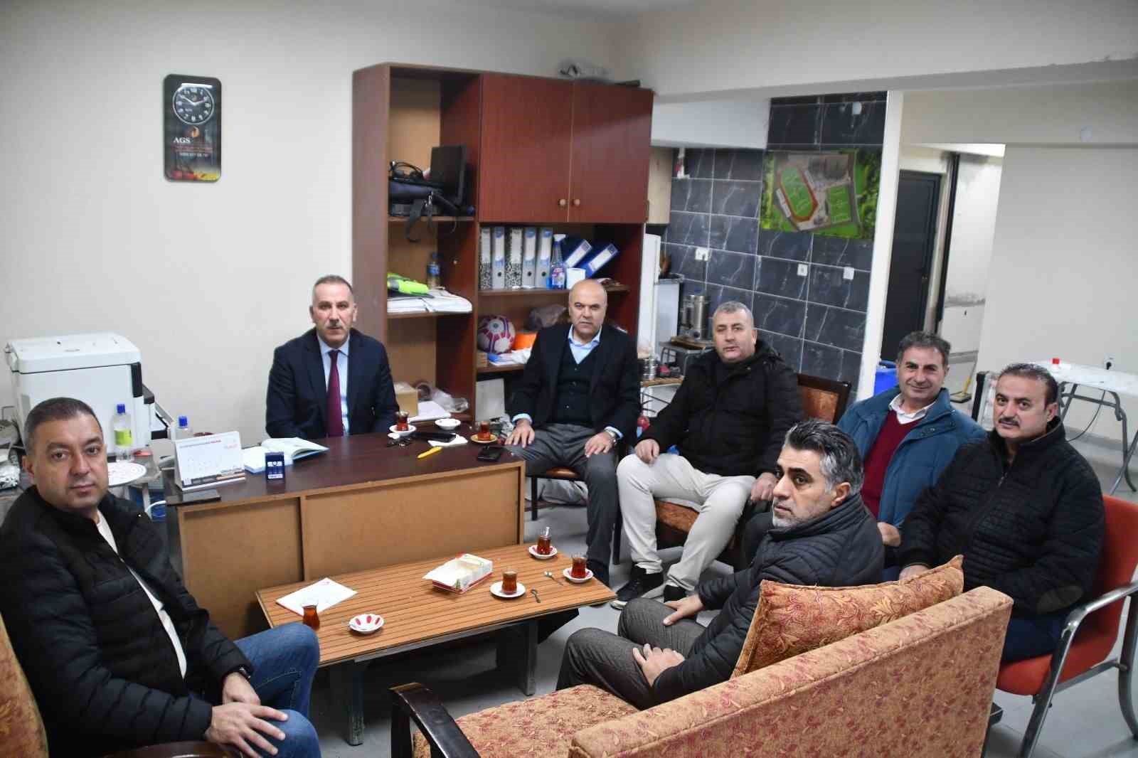 Söke Şehir Stadı’nın Altay maçına yetiştirilmesi için çalışmalar hızlanıyor

