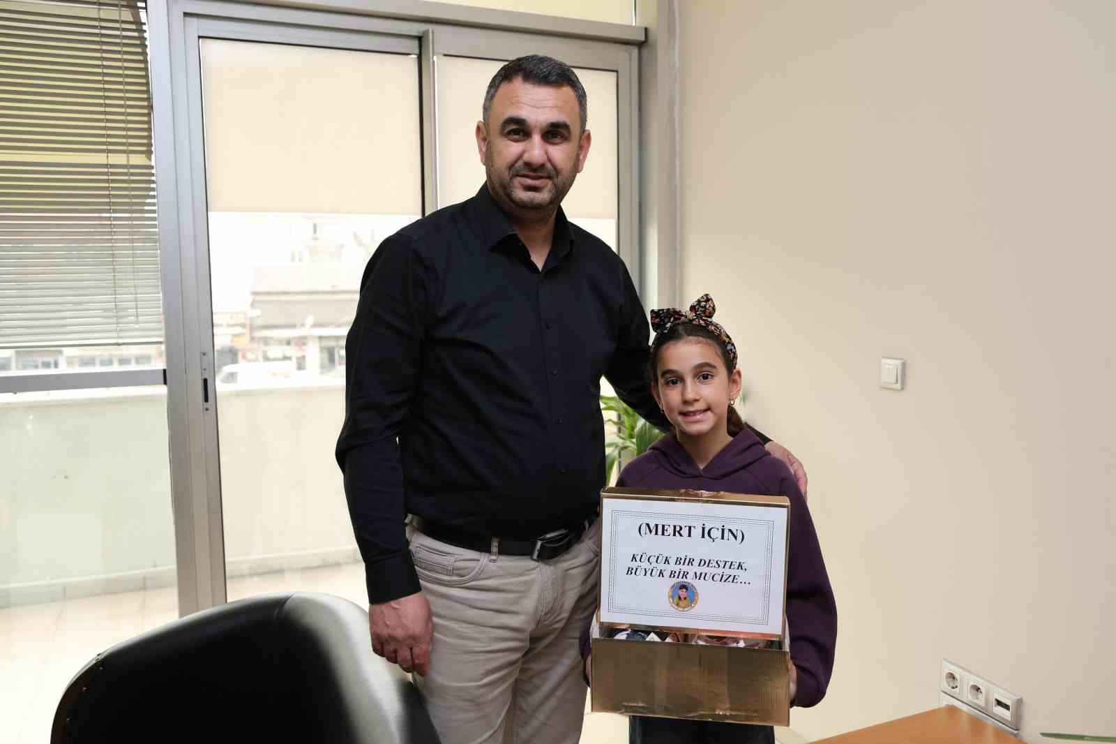 Söke’de minik yürekten dayanışma örneği
