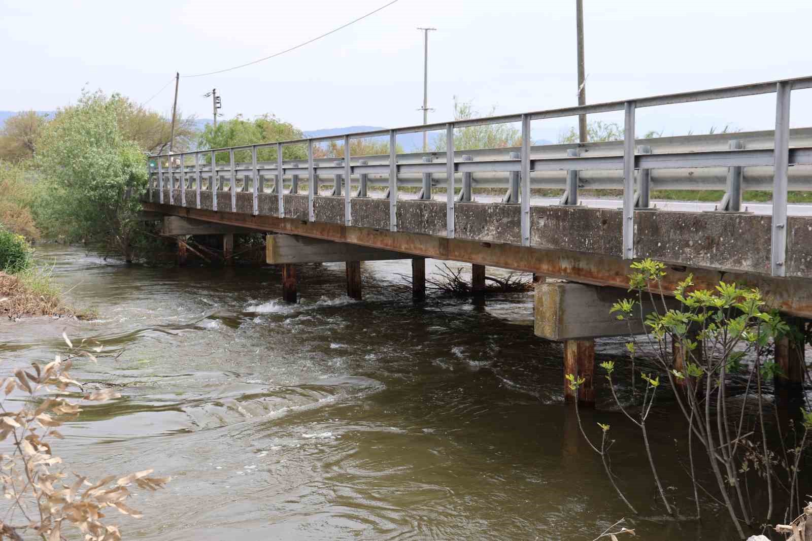 Söke’deki taşkının izleri havadan görüntülendi
