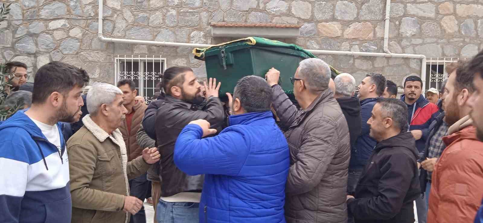 Söke’nin asırlık çınarı 107 yaşında hayata veda etti
