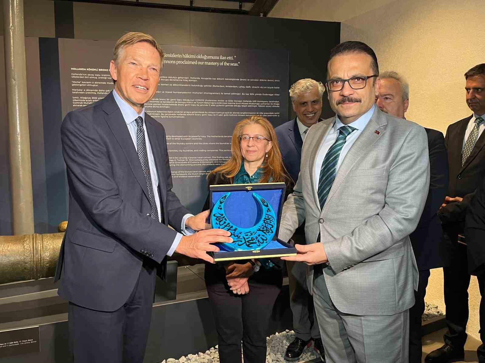 Söküme gelen gemiden 17. yüzyıla ait bronz top çıktı
Söküme gelen gemiden 17. yüzyıla ait bronz top çıktı