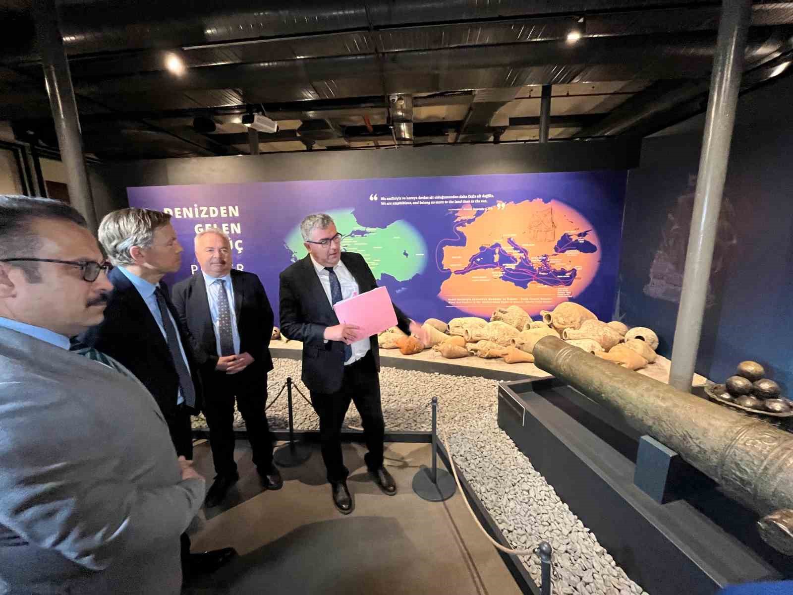 Söküme gelen gemiden 17. yüzyıla ait bronz top çıktı
Söküme gelen gemiden 17. yüzyıla ait bronz top çıktı