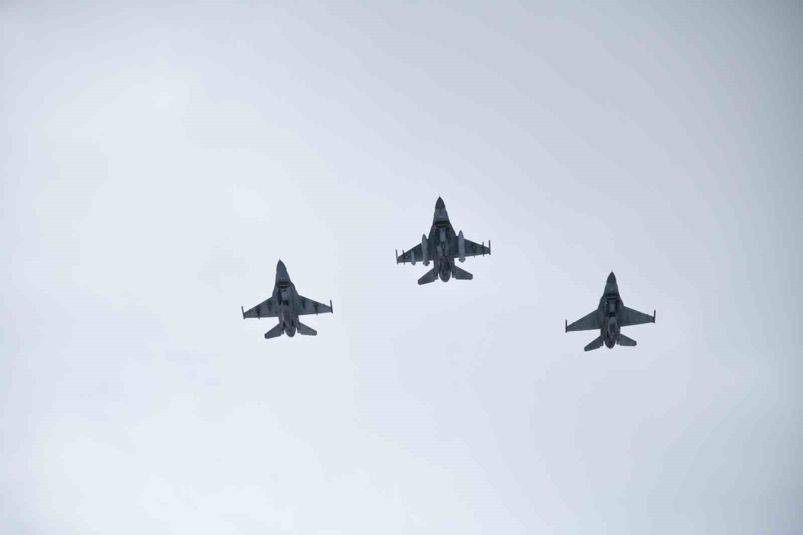 Solo Türk’ten Ardahan’ın kurtuluş gününde nefes kesen gösteri
