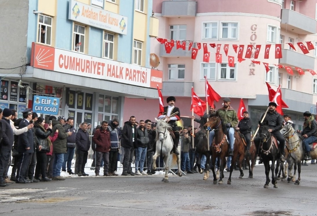 Solo Türk’ten Ardahan’ın kurtuluş gününde nefes kesen gösteri
