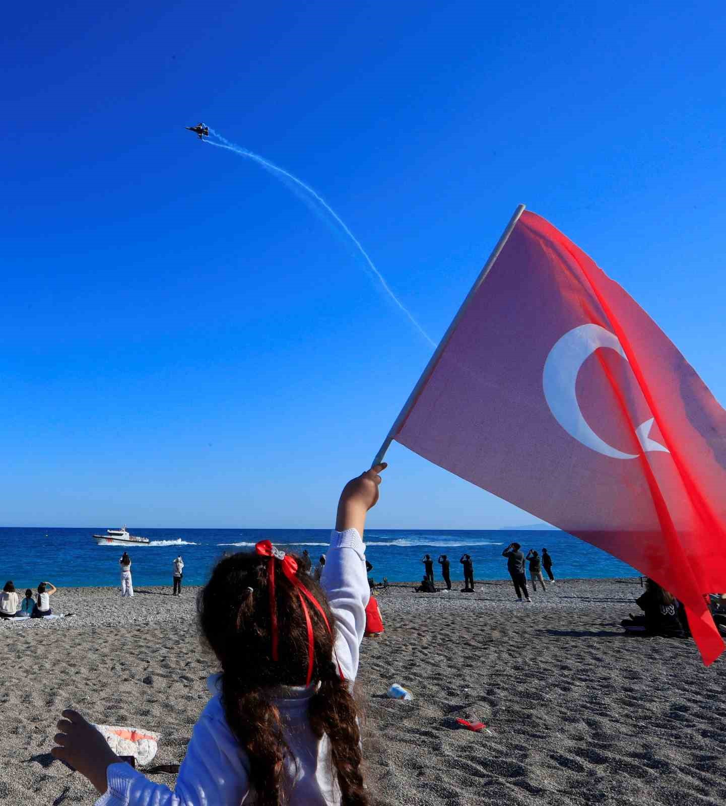 SOLOTÜRK’ten nefes kesen prova
