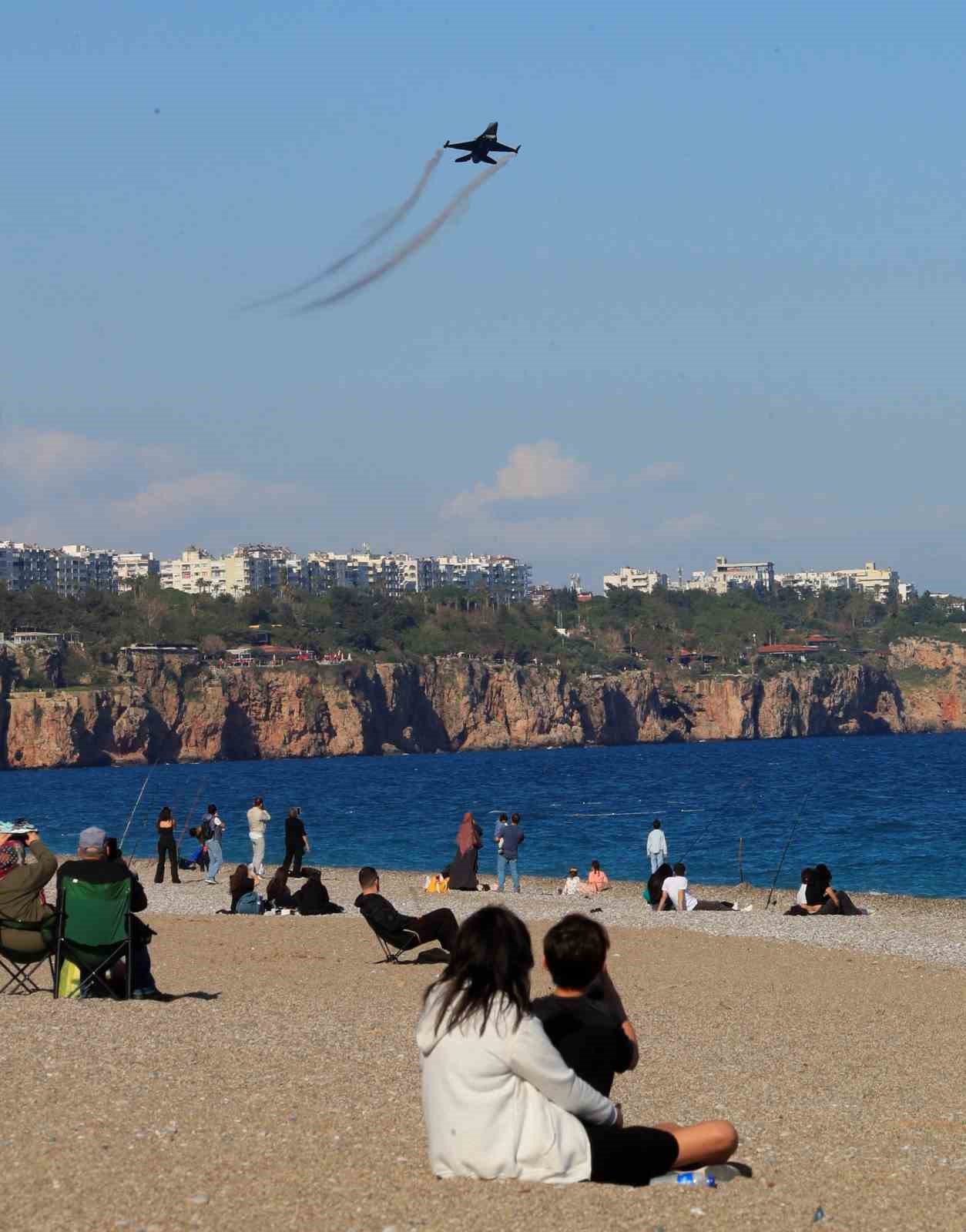 SOLOTÜRK’ten nefes kesen prova
