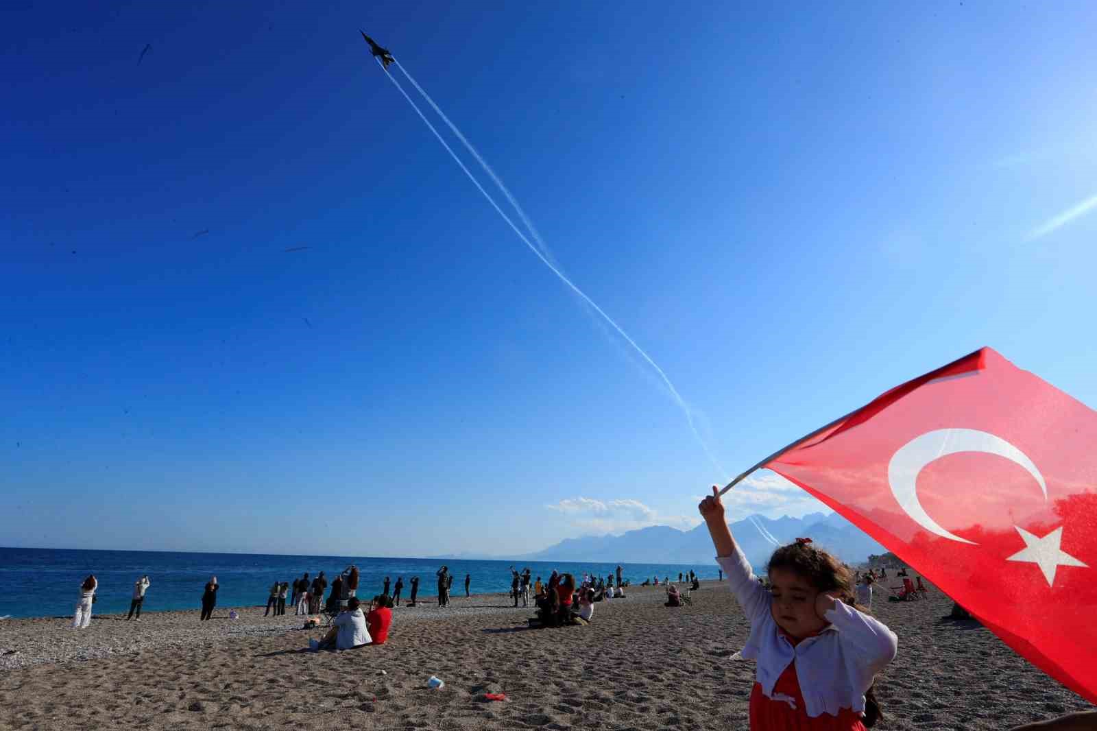 SOLOTÜRK’ten nefes kesen prova
