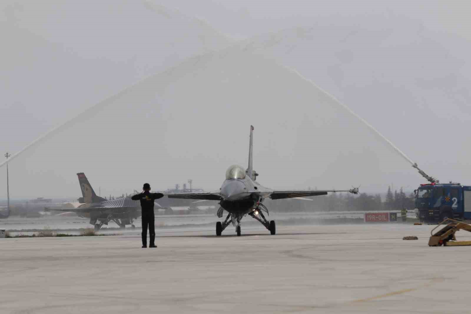 SOLOTÜRK’ün gökyüzündeki 15’inci yılı kutlandı
