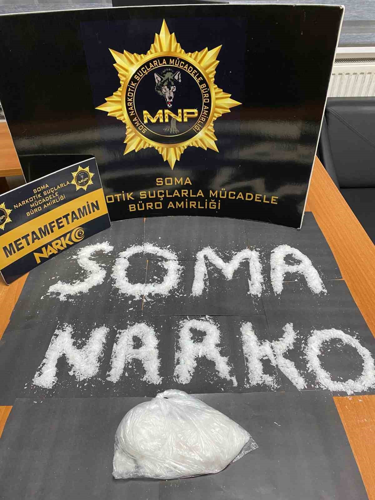 Soma’da uyuşturucu tacirlerine darbe
