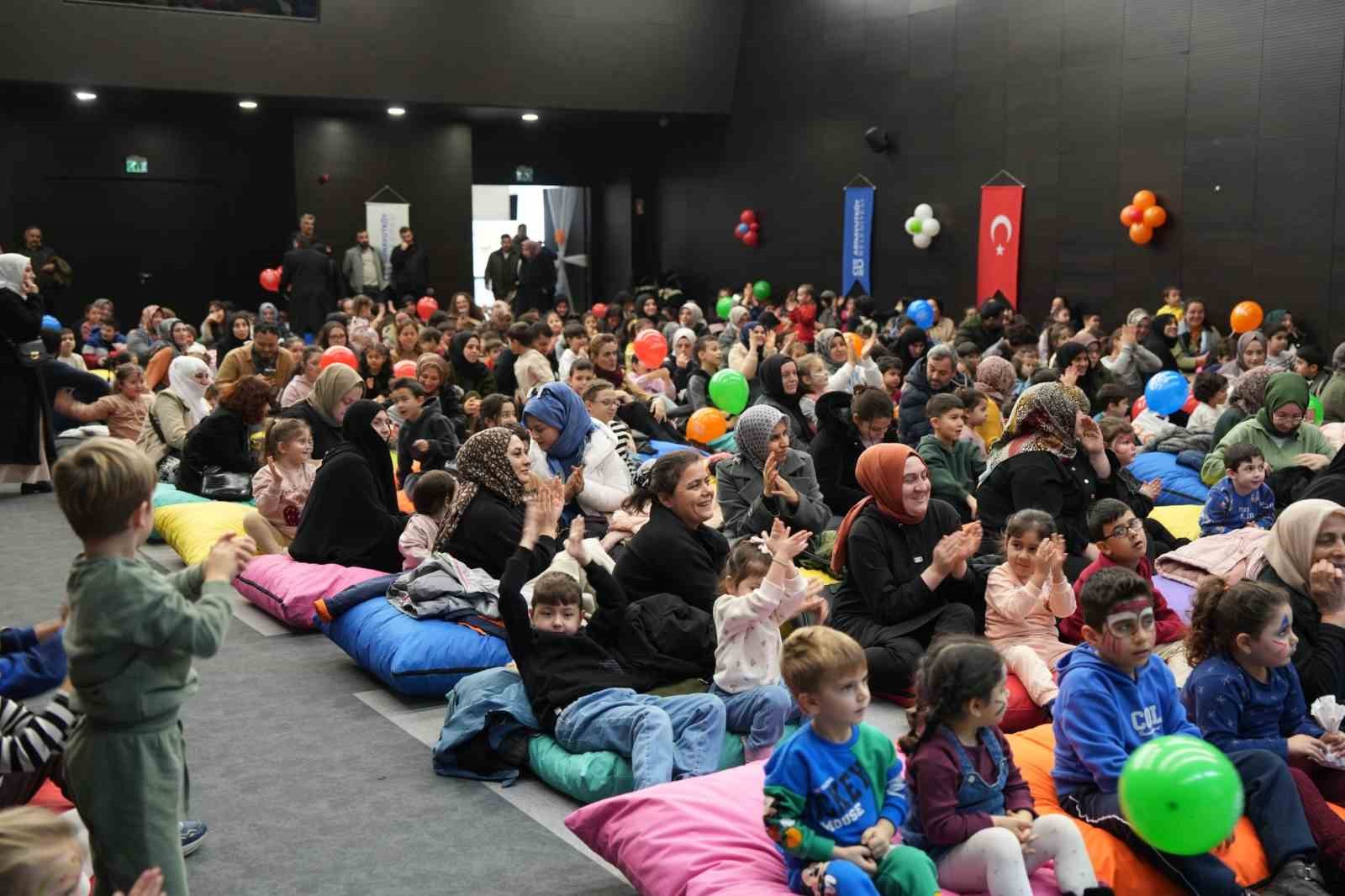 Sömestır çoşkusu Arnavutköy’de başladı: Arnavutköy Çocuk Festivali 4 gün sürecek
