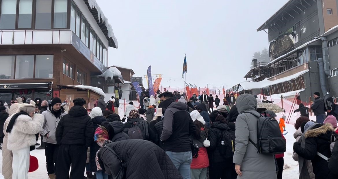 Sömestr tatilinde Uludağ’a büyük ilgi, pistler hınca hınç doldu
