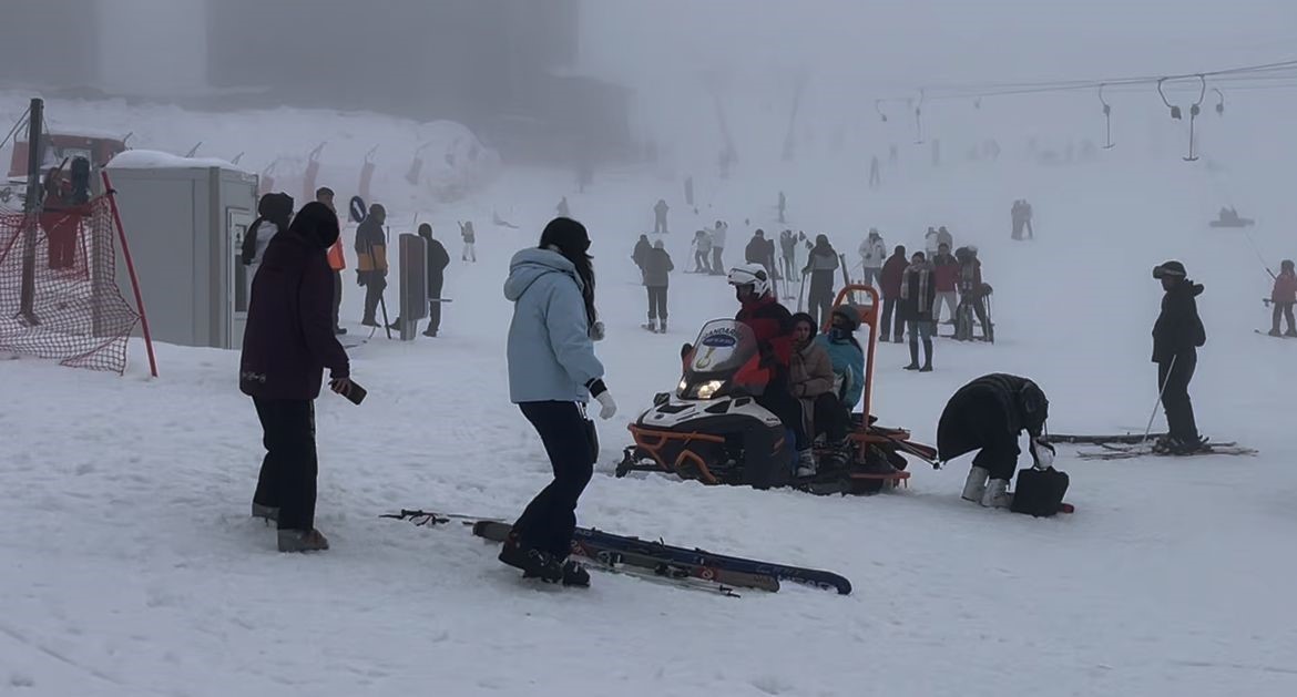 Sömestr tatilinde Uludağ’a büyük ilgi, pistler hınca hınç doldu
