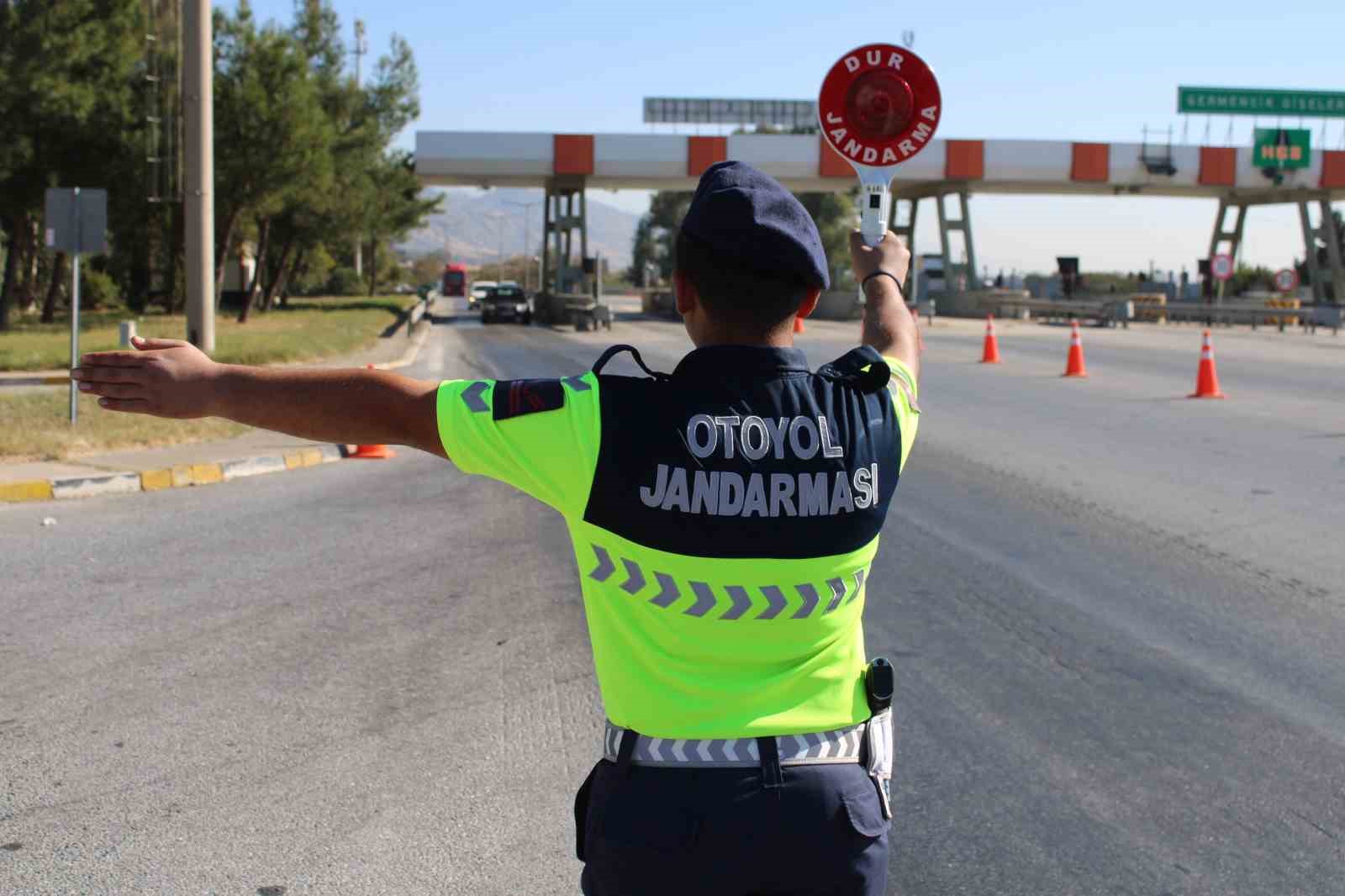 Son 1 ayda 28 bin araç cezadan kaçamadı
