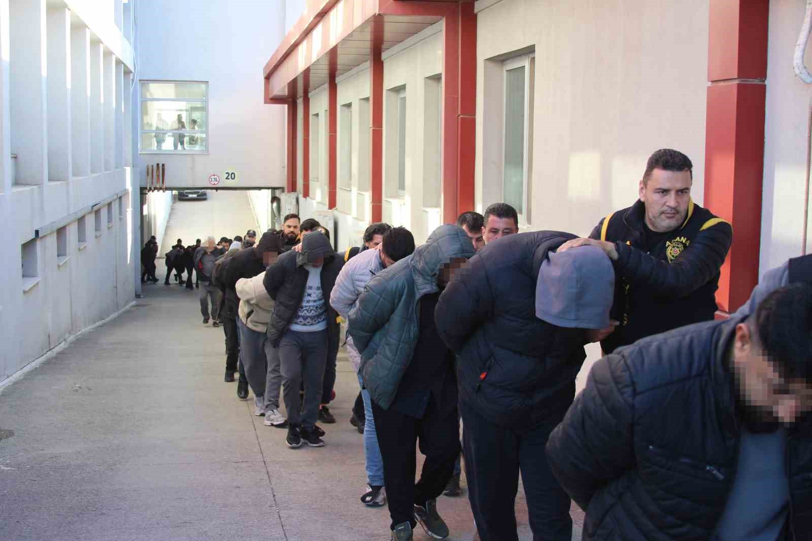 "Son Reçete" operasyonu: Usulsüz ilaç çetesi çökertildi
