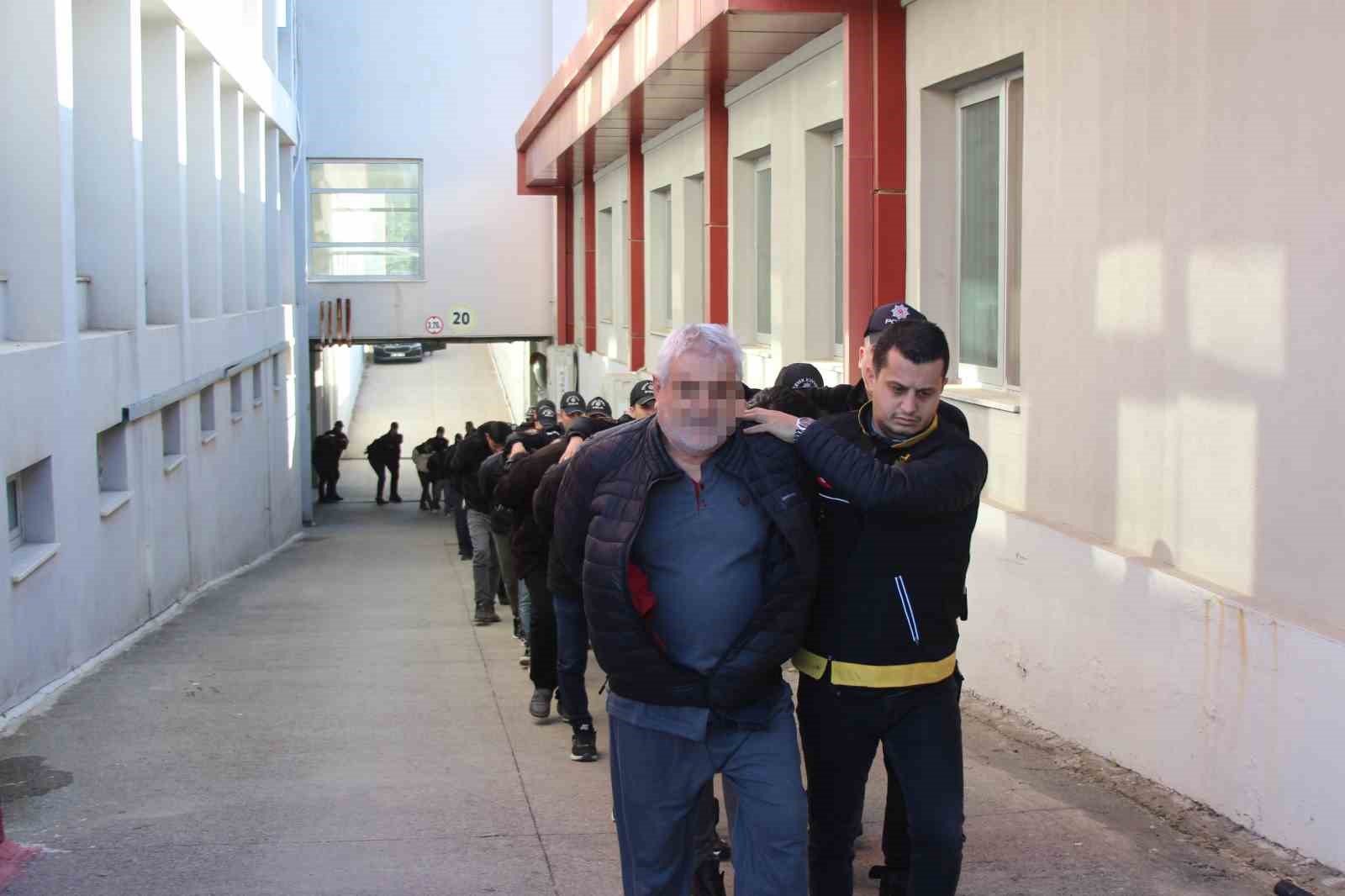 "Son Reçete" operasyonu: Usulsüz ilaç çetesi çökertildi
