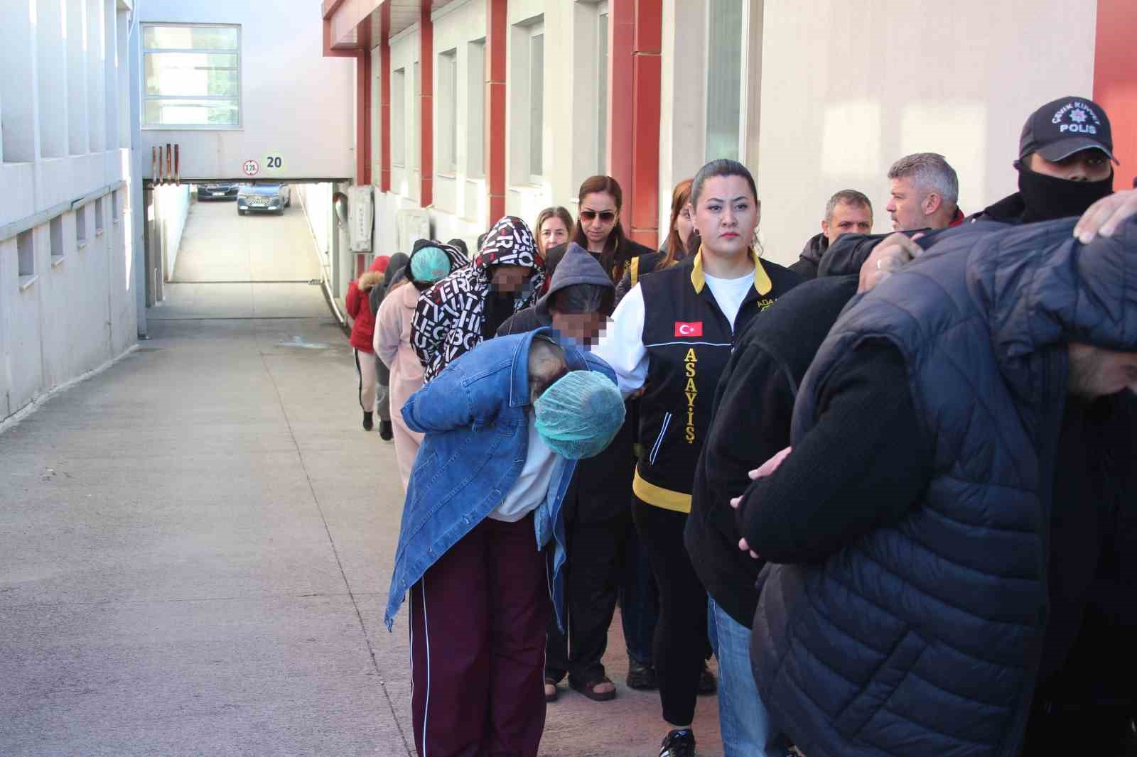 "Son Reçete" operasyonu: Usulsüz ilaç çetesi çökertildi
