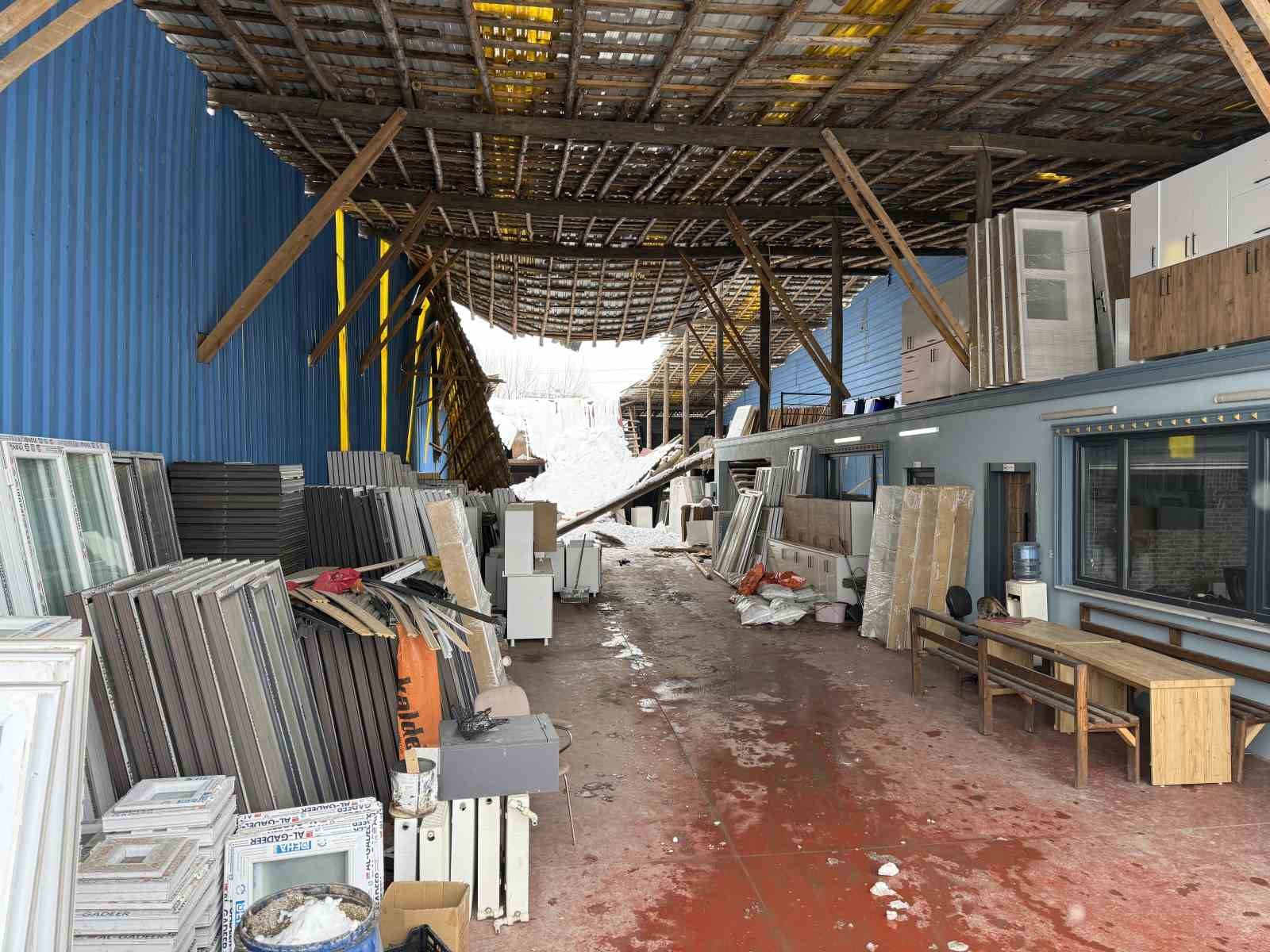 Son yılların en yoğun kar yağışı, hayatı olumsuz etkiledi
