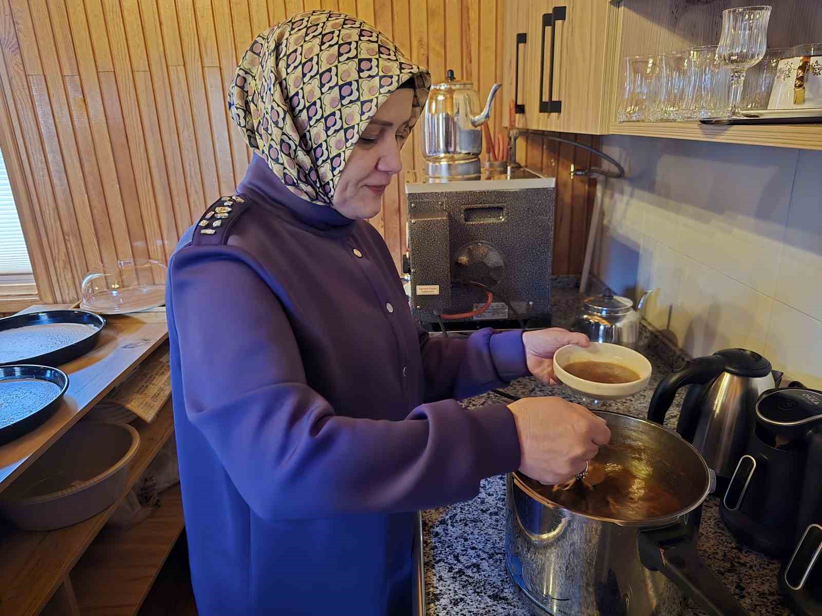 Sorgun Belediyesi kadınları temizlik ve bulaşık derdinden kurtardı
Sorgun Belediyesi kadınları temizlik ve bulaşık derdinden kurtardı