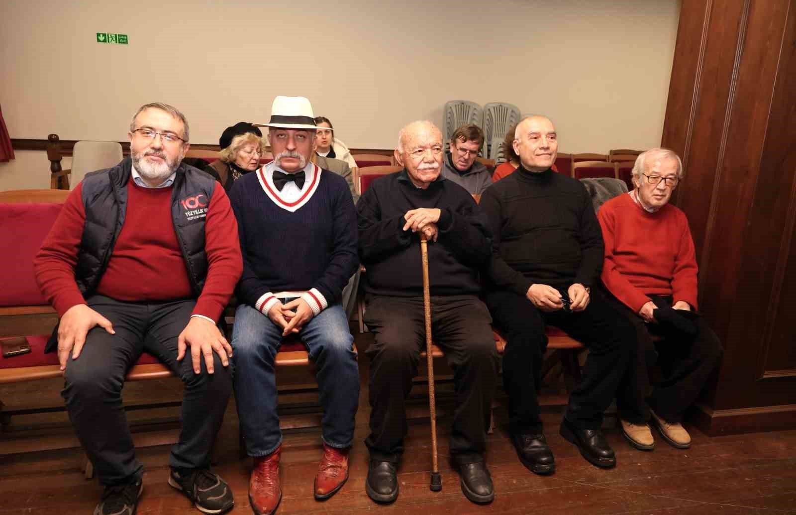 "Sosyal medyada mantık yanlışları yaygın"
