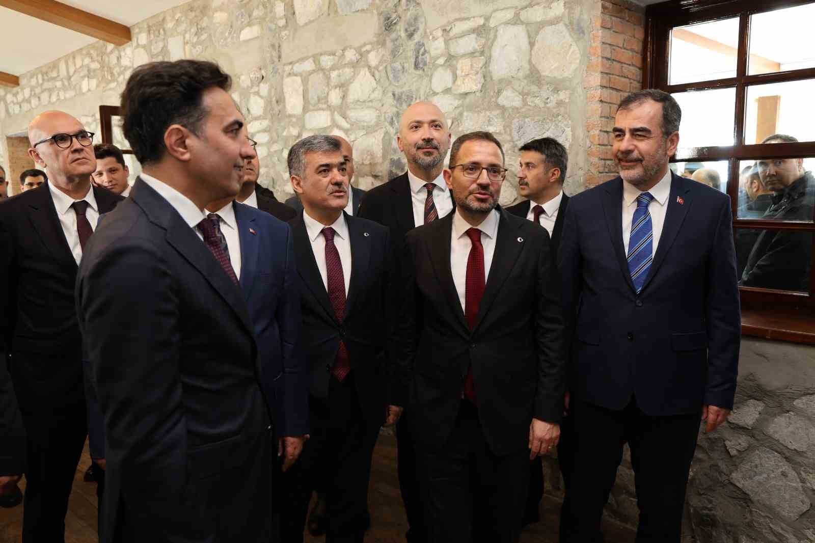 Sosyal Tesise dönüşen Söke Eski Cezaevi restoran ve satış ofisi törenle açıldı
Sosyal Tesise dönüşen Söke Eski Cezaevi restoran ve satış ofisi törenle açıldı