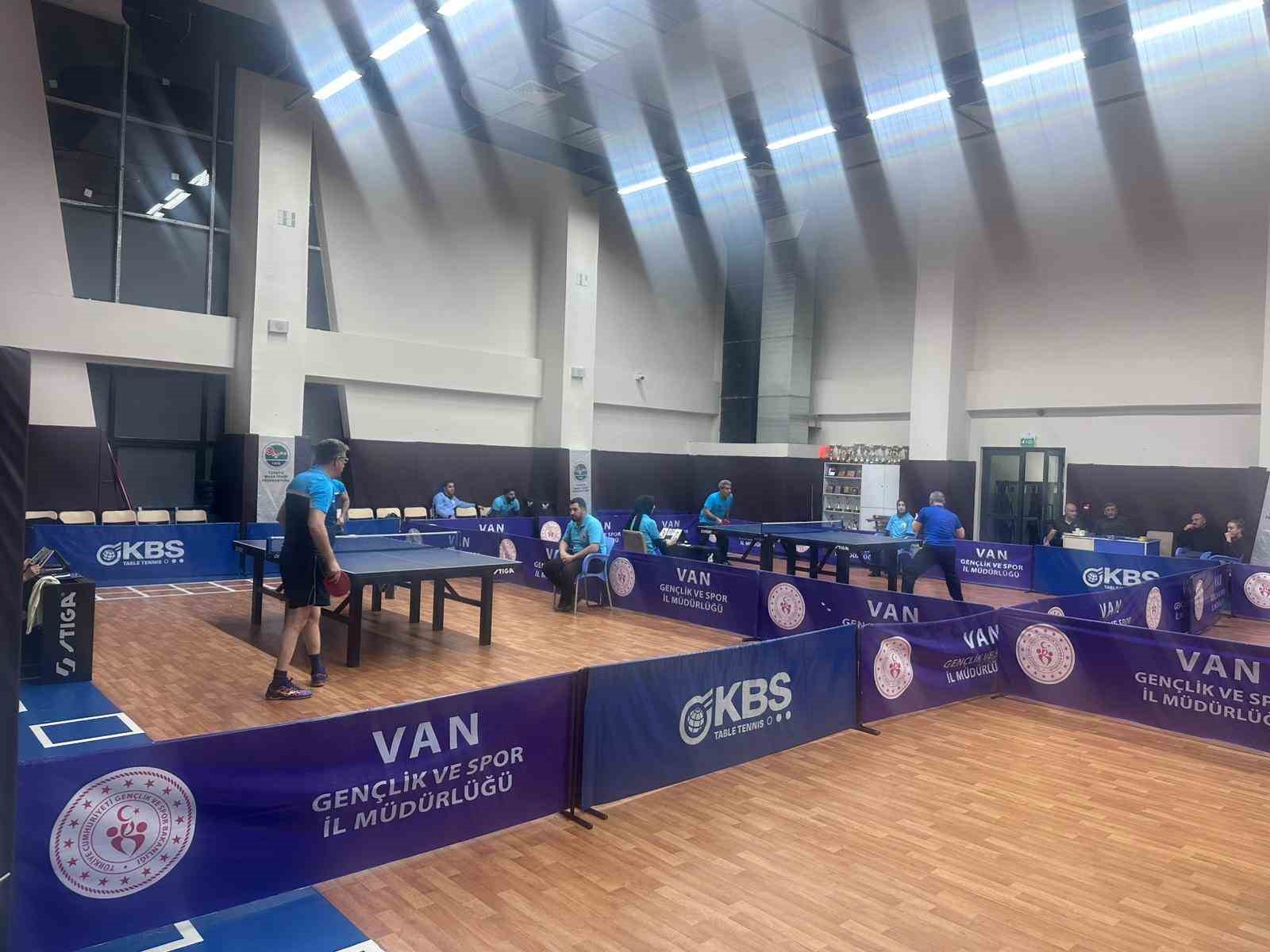 Spor Van Masa Tenisi Ligi devam ediyor
