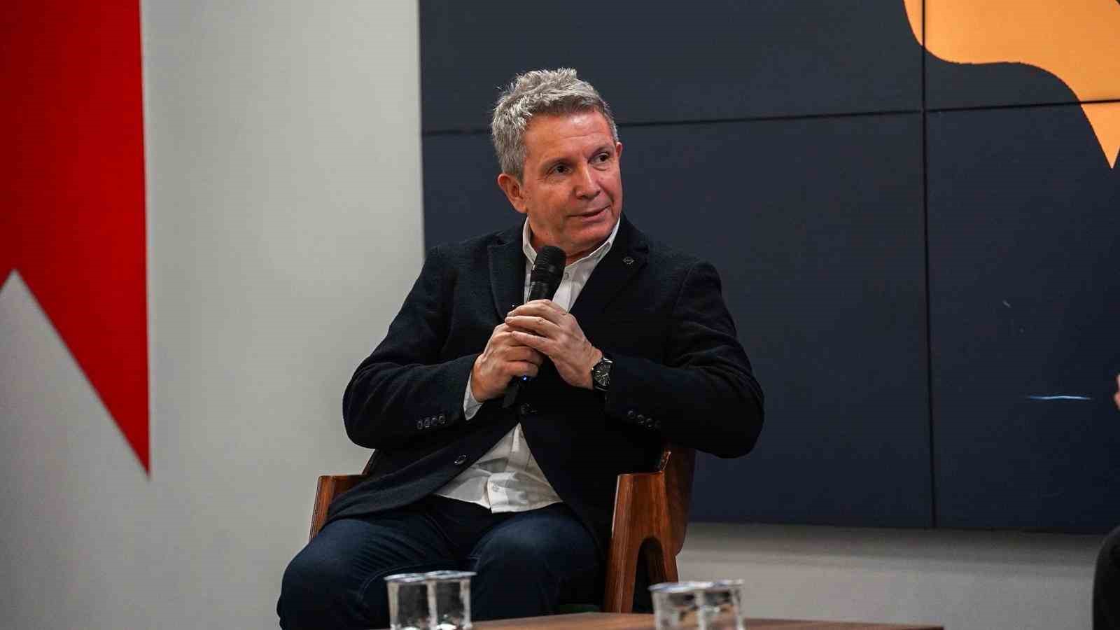 Spor yayıncılığının deneyimli isimleri gençlerle buluştu
