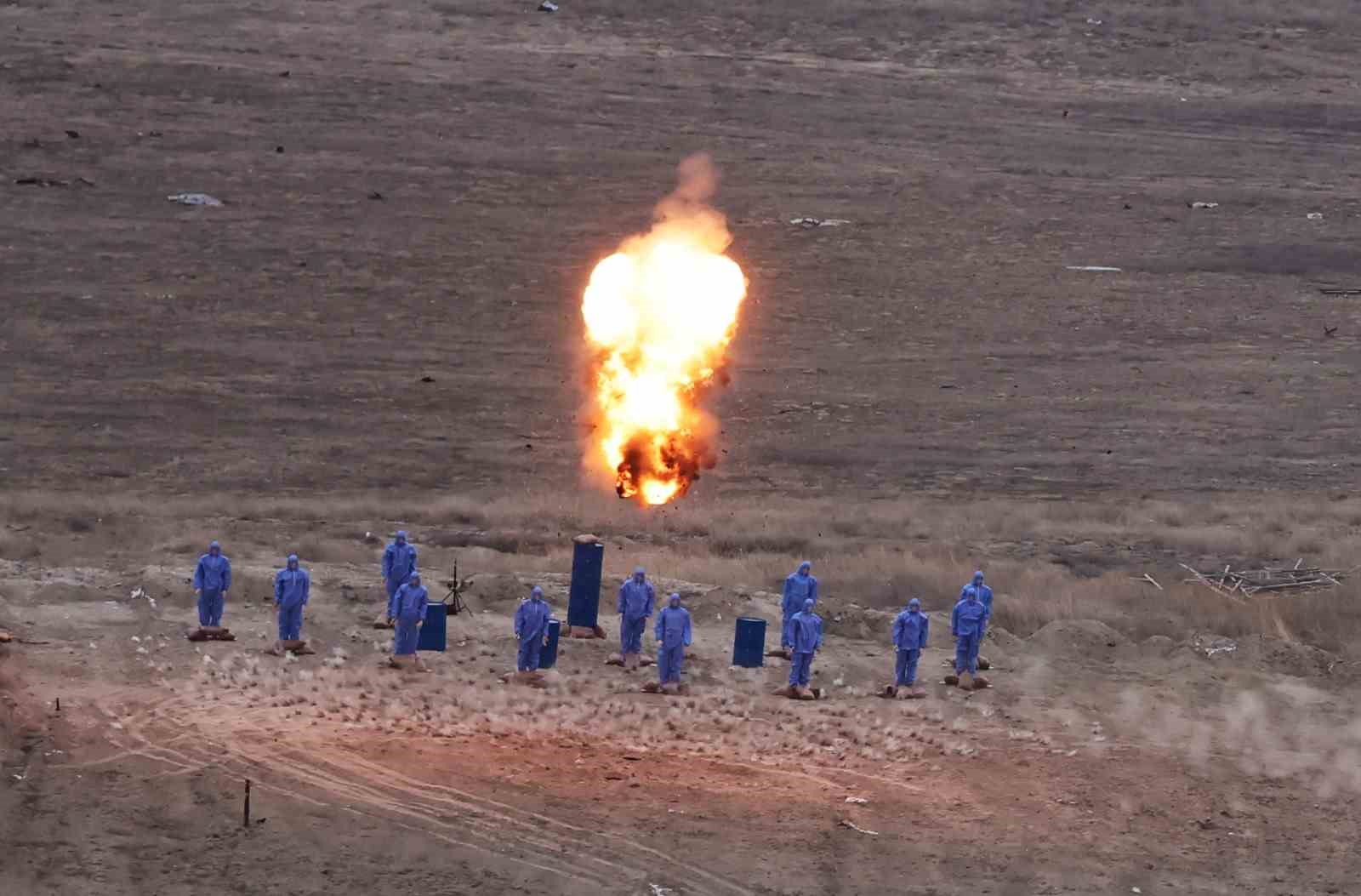 STM’nin sürü İHA’ları, gerçek mühimmatla hedefi vurdu
