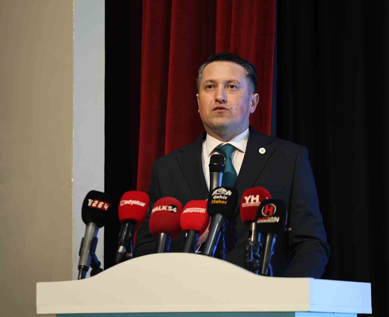 Su için kritik uyarı: "Sadece yağmurun yağmasıyla birikmez, ciddi şekilde tasarruf yapmak zorundayız"
