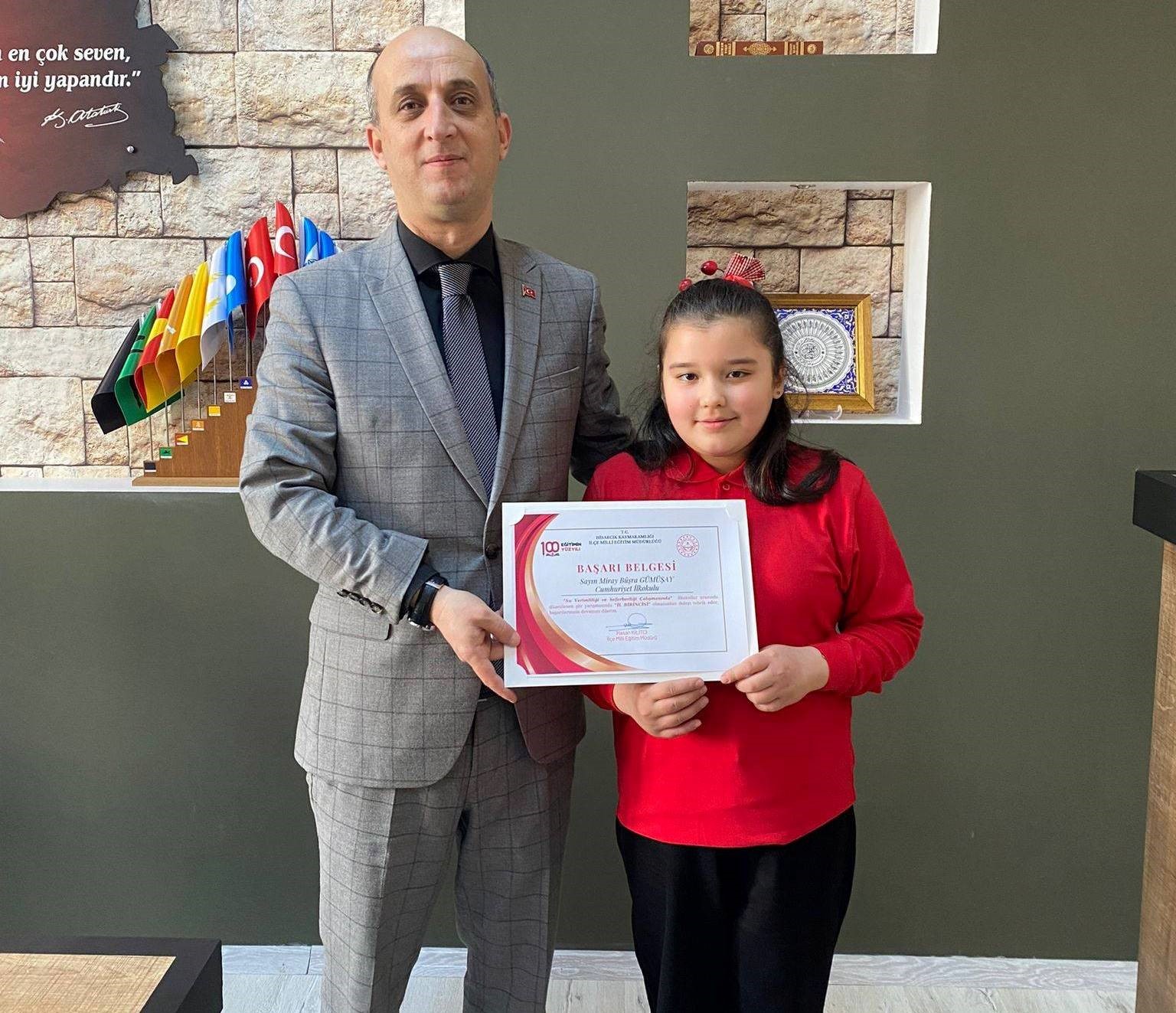 "Su Verimliliği Seferberliği" temalı şiir yarışmasında il birinciliği Hisarcık’a geldi
