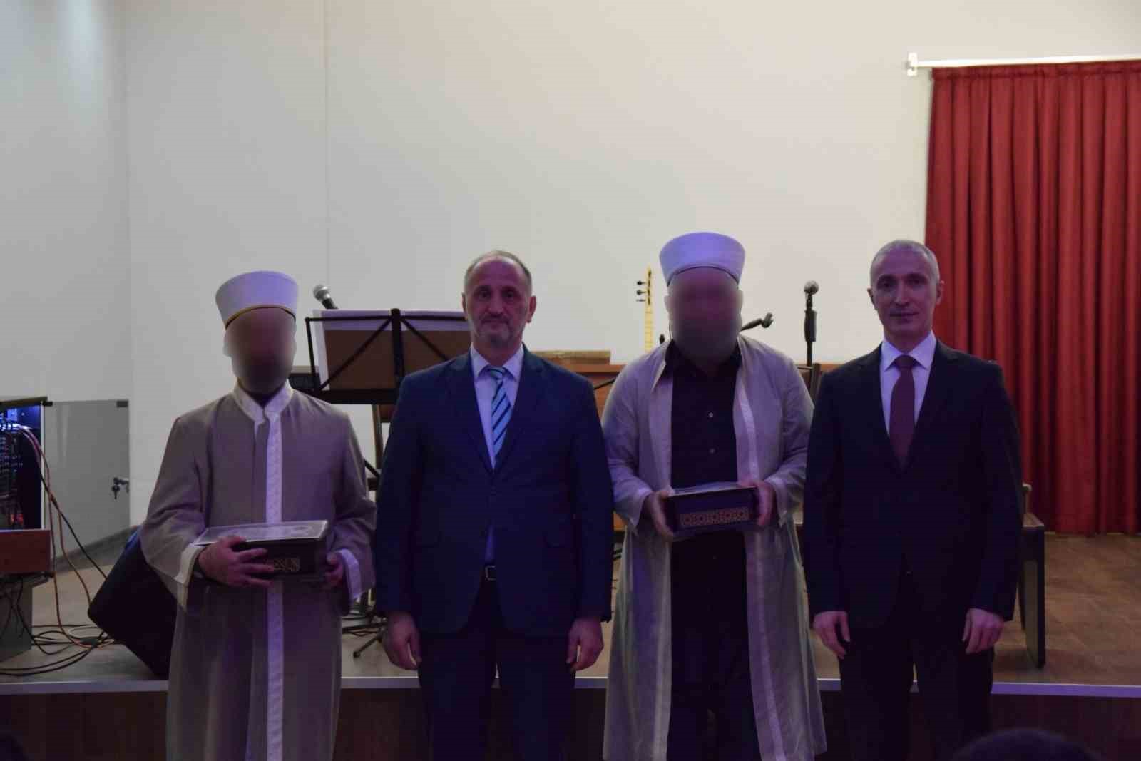 Suç işleyerek girdikleri cezaevinde hafız oldular
